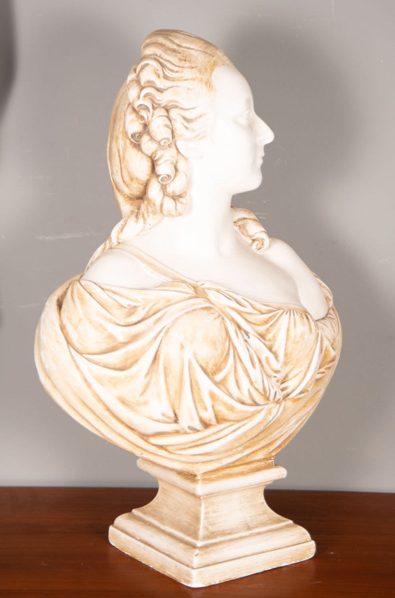 Bust of Queen Henrietta Maria in plaster, following Van Dyck models, European school of the 20th cen - Image 6 of 10