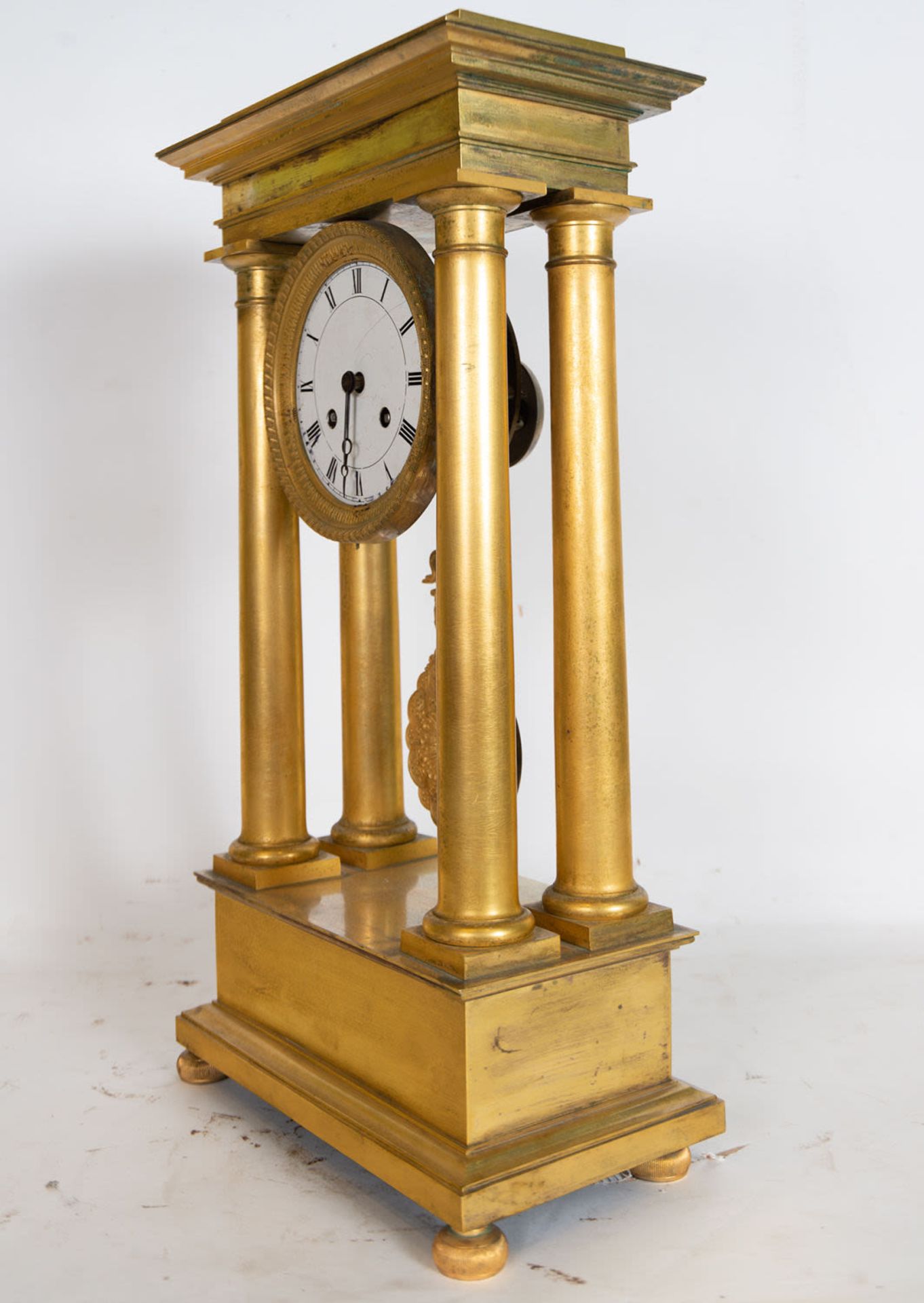 Large Bronze Clock in the shape of a Shrine with columns, French school of the 19th century - Image 2 of 5
