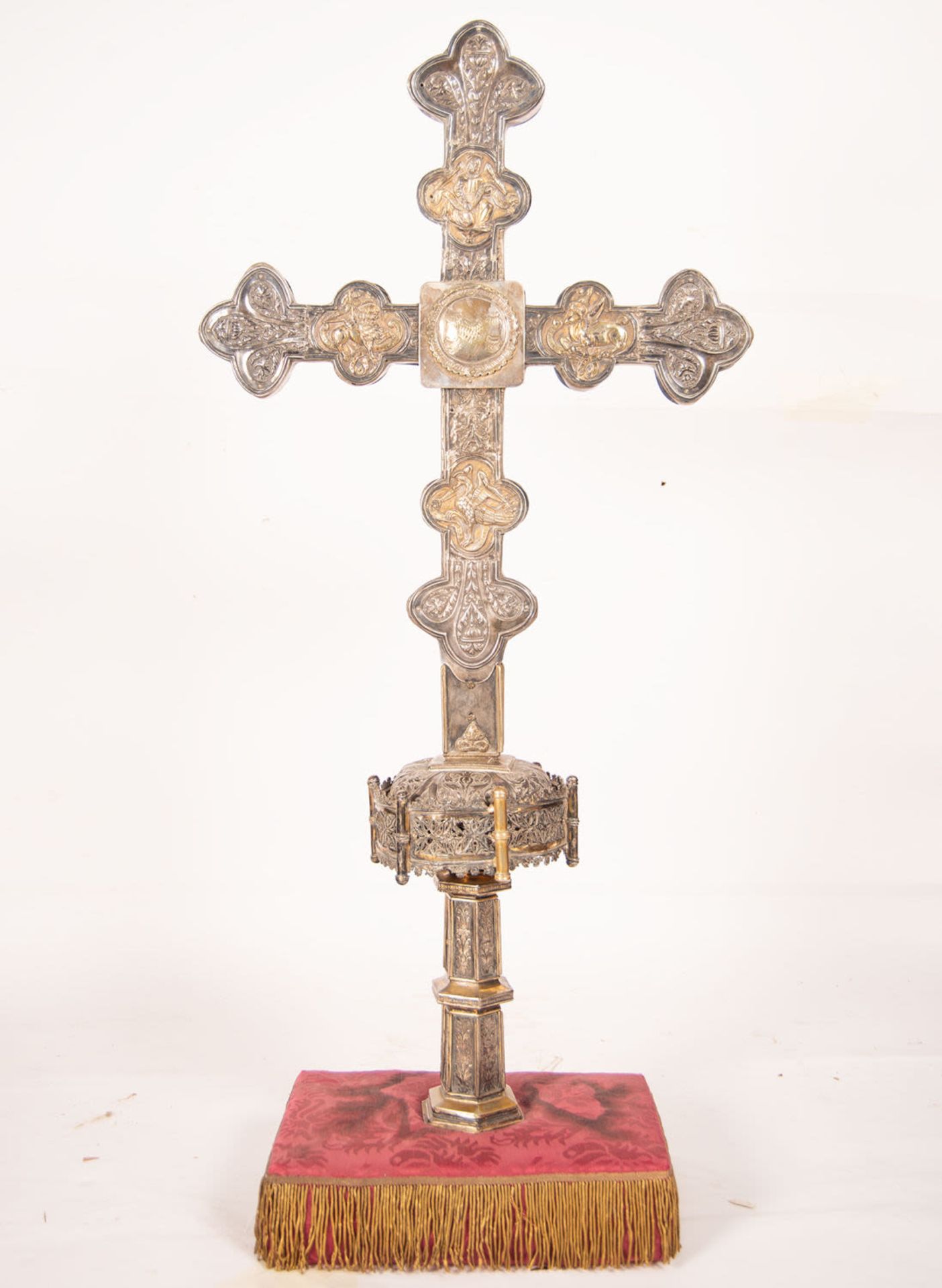 Large Plateresque Processional Cross in Silver, Spain, 16th century - Bild 25 aus 26