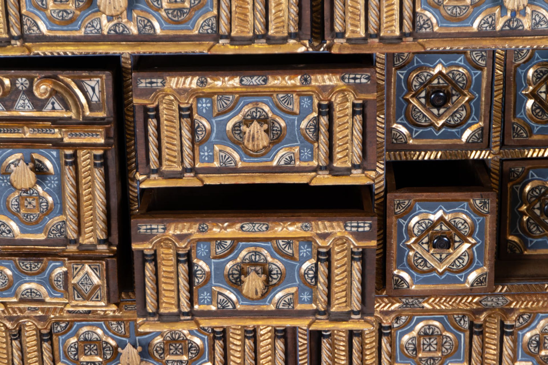 Exceptional Spanish Vargueno Cabinet complete with table, Toledo school of the 17th century - Image 12 of 26