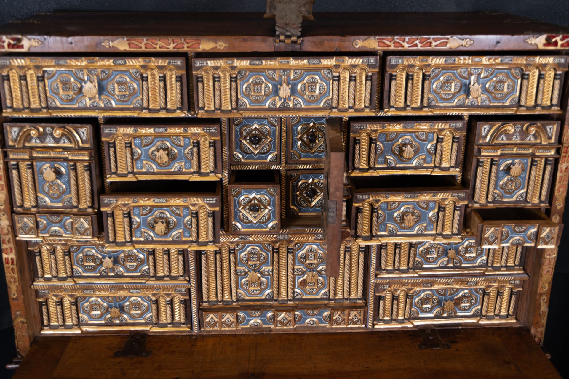 Exceptional Spanish Vargueno Cabinet complete with table, Toledo school of the 17th century - Image 11 of 26