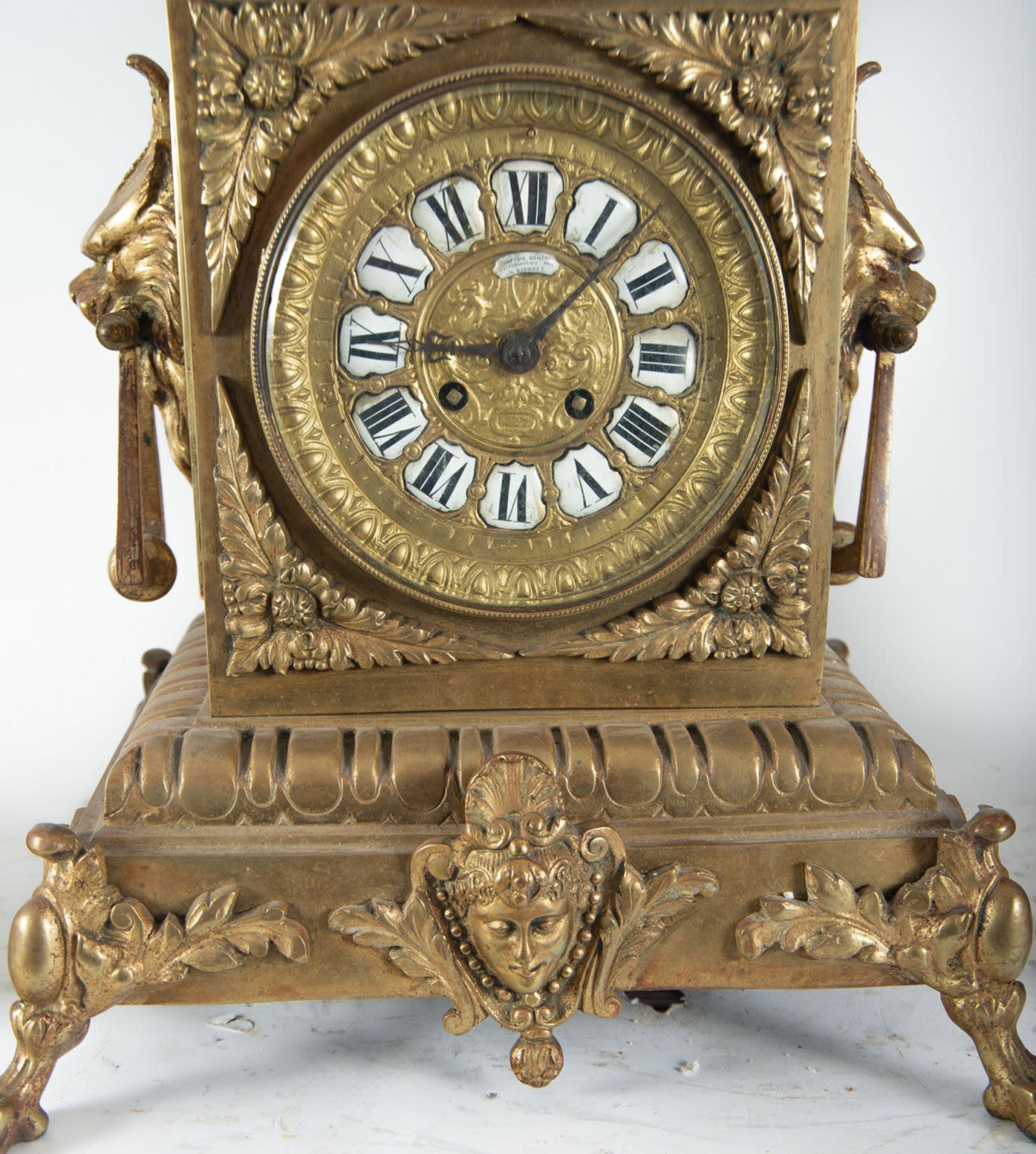 Garniture in gilt bronze with caryatids. Charles X style, 19th century - Image 6 of 9