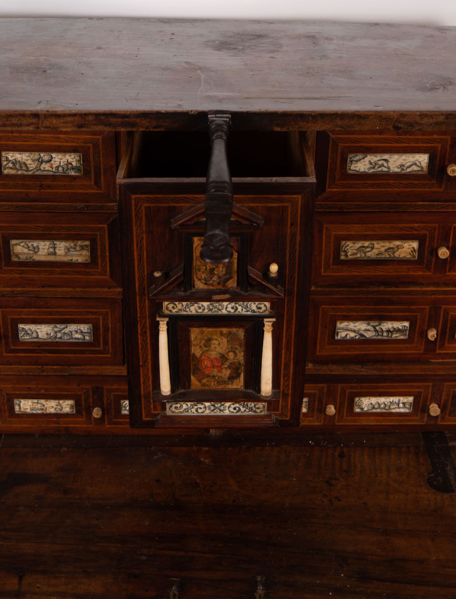 Important Spanish-Flemish cabinet, in bone and marquetry, 17th century - Image 10 of 12
