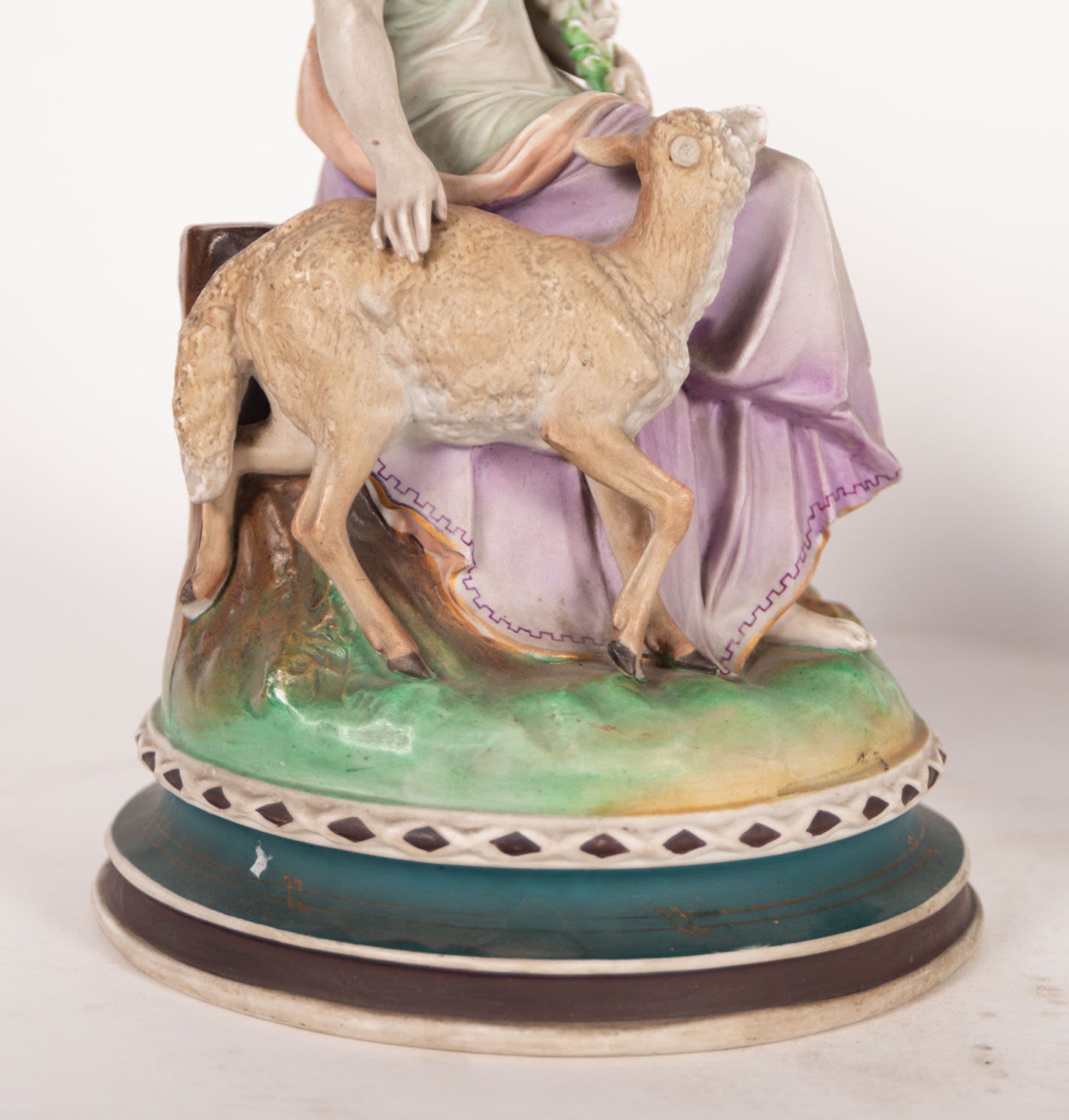 Pair of Shepherdesses in Biscuit Porcelain, Italian school of the late nineteenth century - Bild 12 aus 15