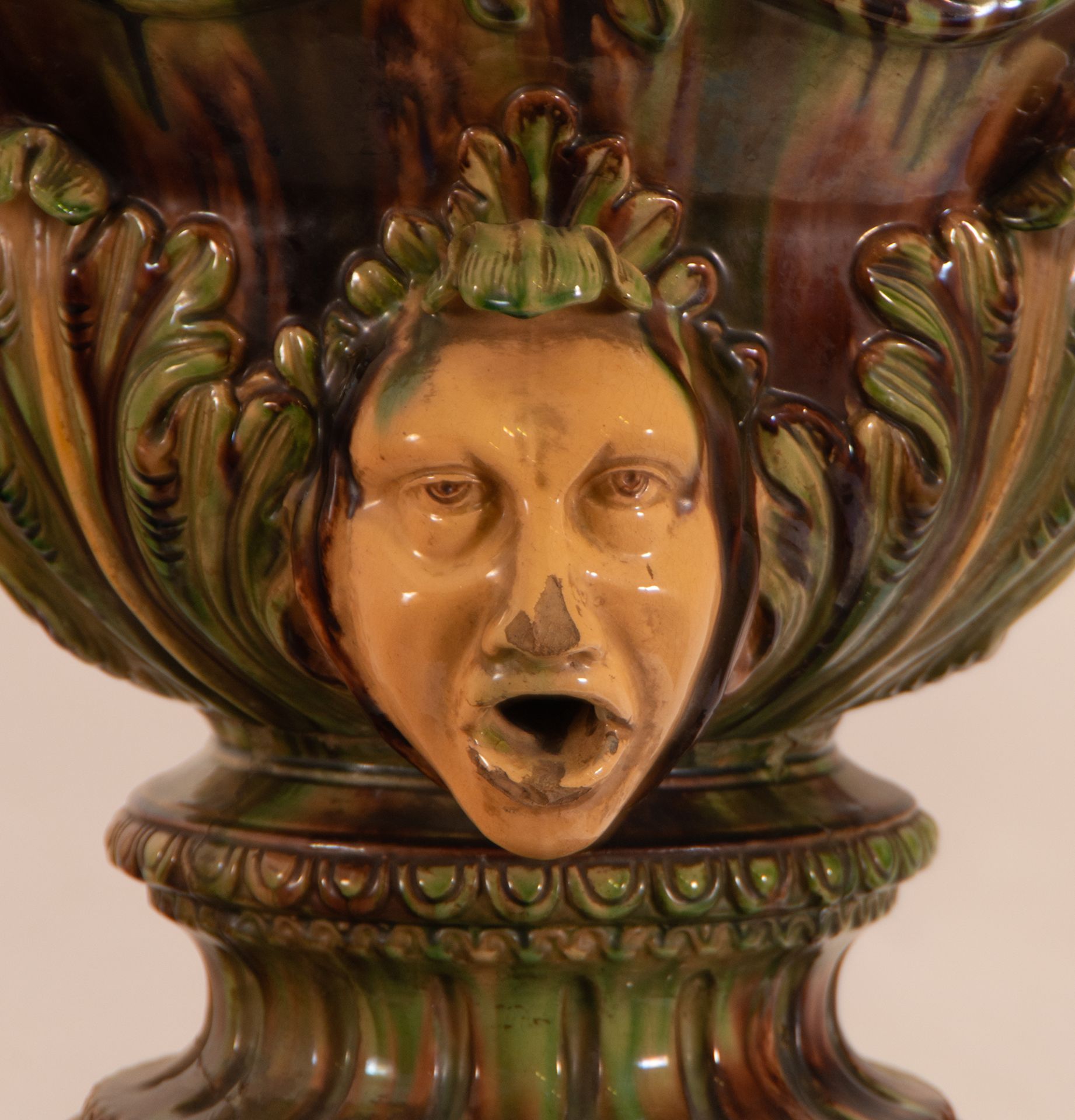 Ewer in enameled stoneware in the Art Nouveau style, French or Italian school of the 19th - 20th cen - Bild 11 aus 11