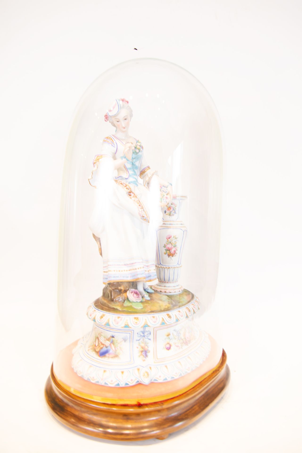 Large Pair of Figures in German Biscuit Porcelain with Crystal lanterns, German school of the 19th c - Image 8 of 9