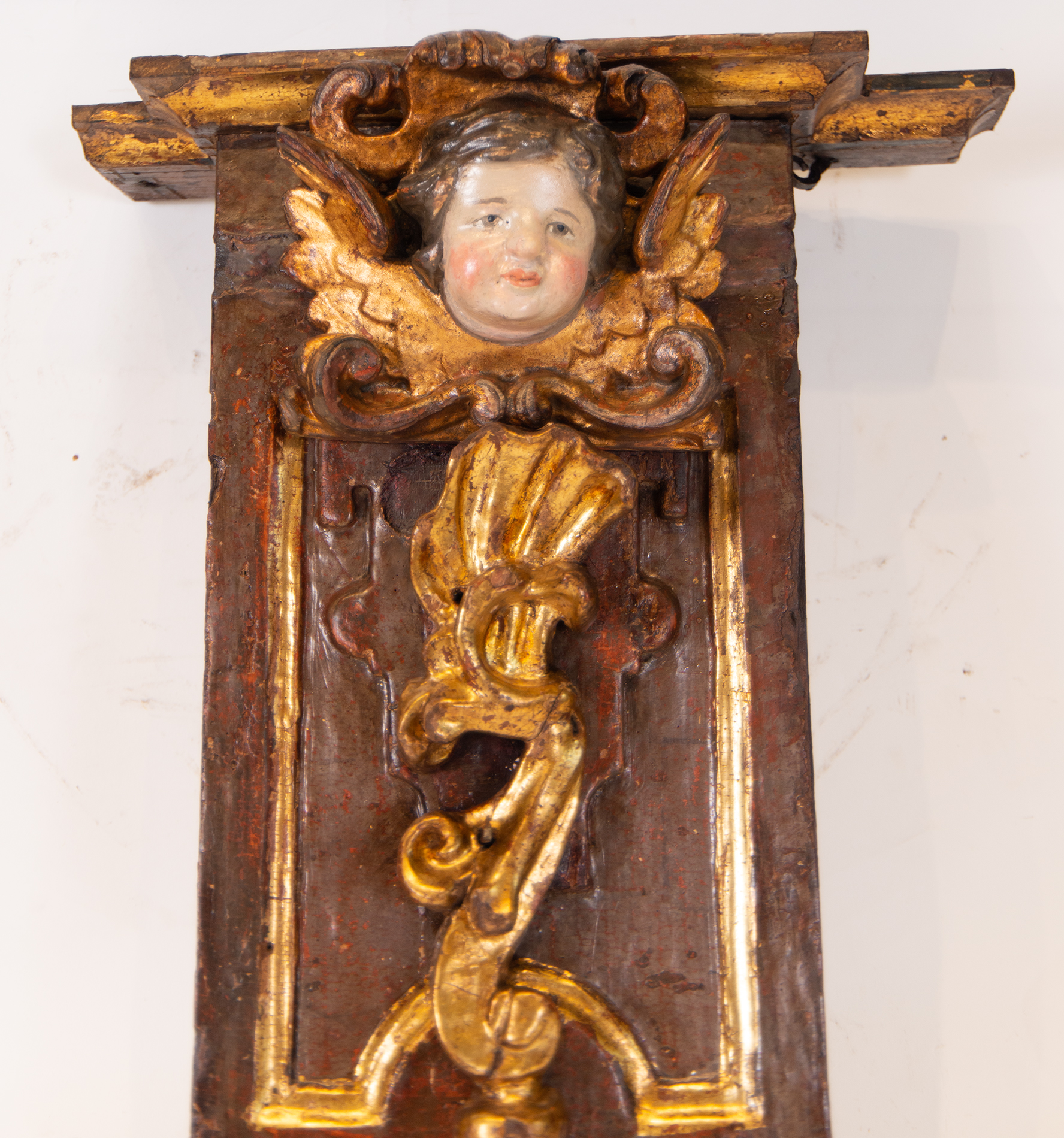 Pair of Portuguese Wall Corbels with Angels in gilt and polychrome Wood, Portuguese school of the 16 - Bild 8 aus 11