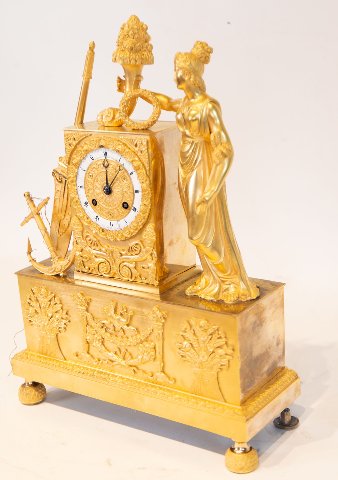 Important French gilt bronze tabletop clock representing the Goddess Ceres in Empire style, French s - Bild 6 aus 9