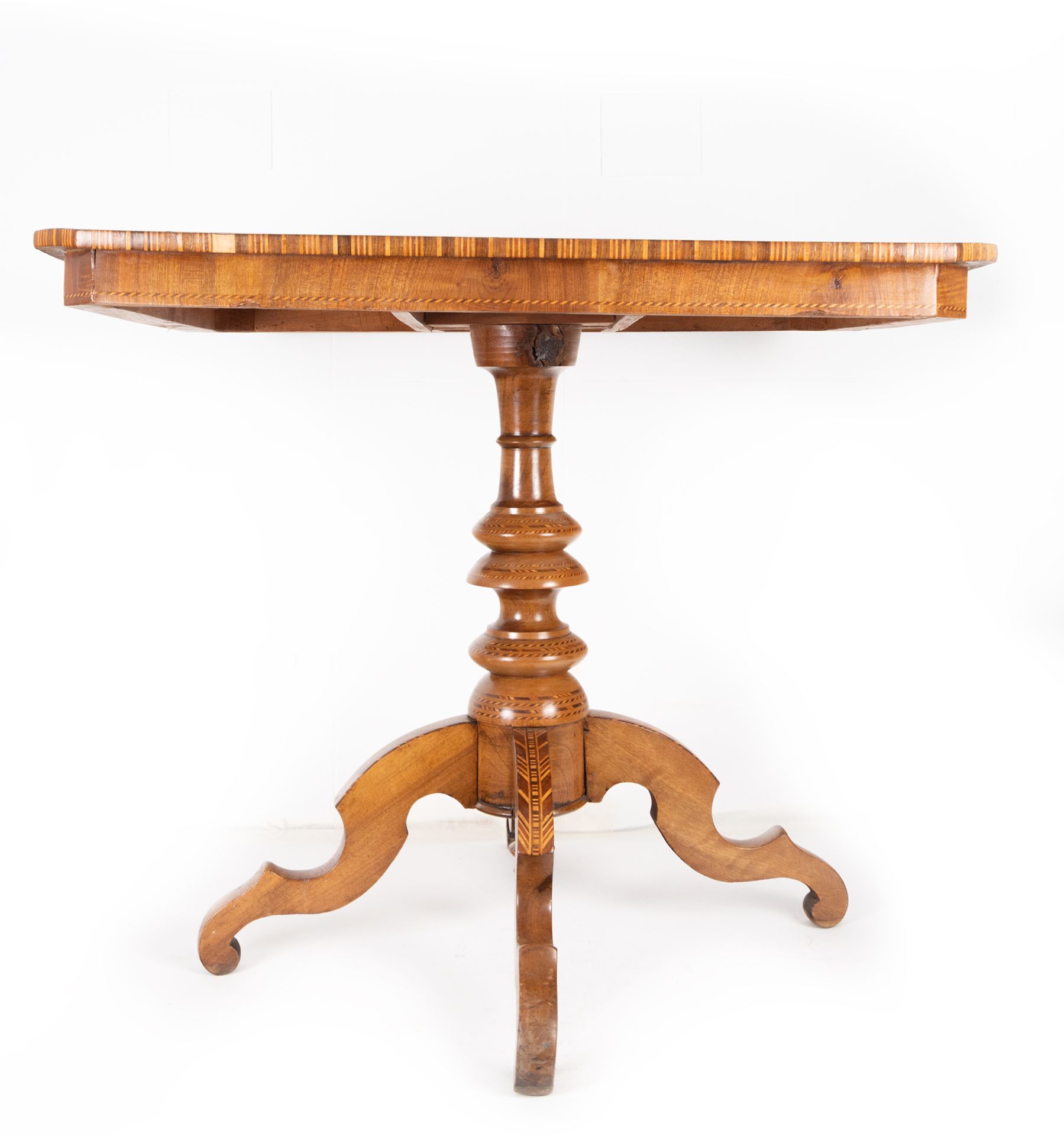 Important side table in marquetry, Carlos IV period, 18th - 19th centuries - Bild 4 aus 8