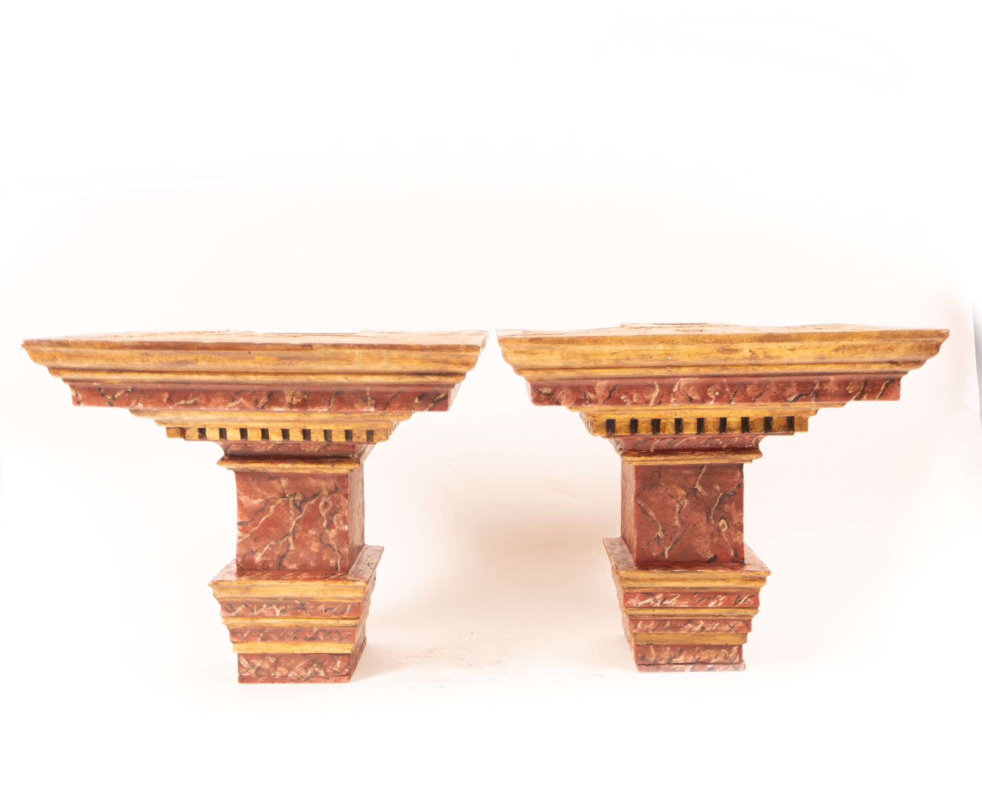 Pair of Neoclassical Corbels in gilded and marbled wood, Italy, 18th century