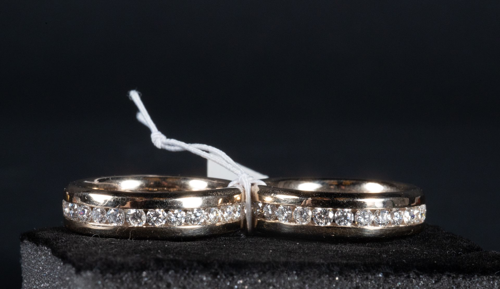 Pair of "you and me" rings in sterling white gold and brilliant cut diamonds