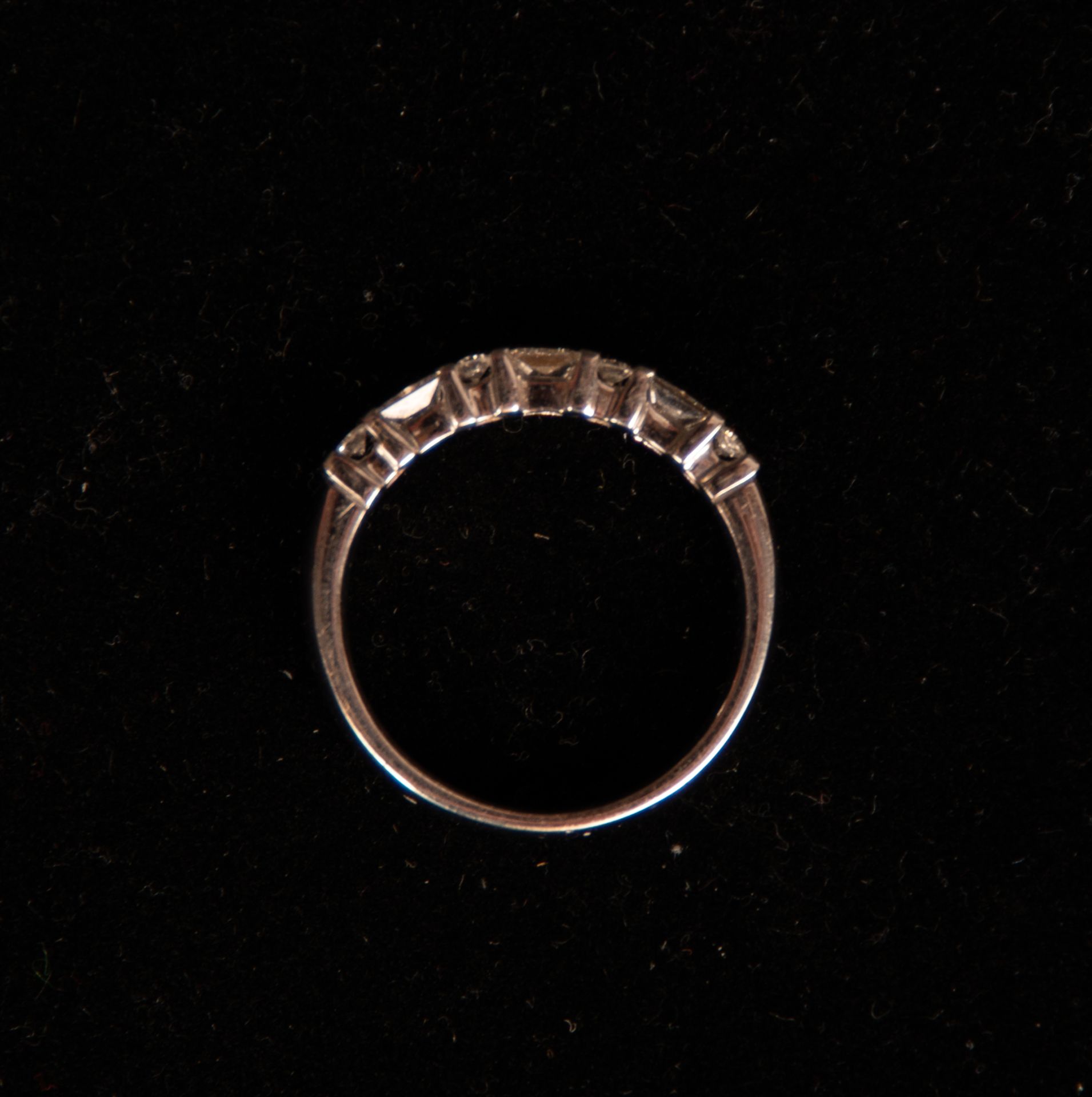 Ring in White Gold and brilliant cut diamonds - Image 2 of 3