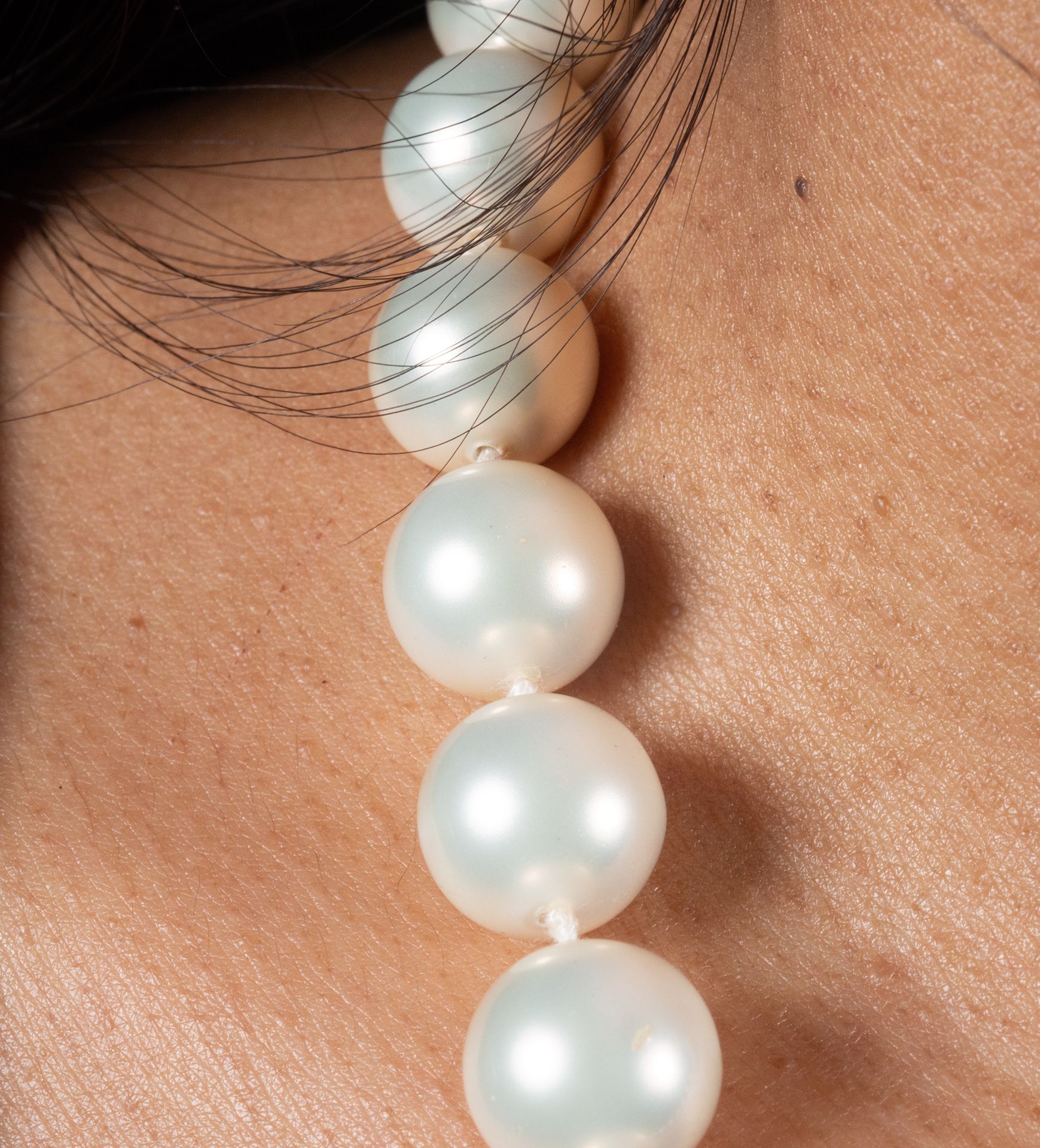 Australian cultured pearl necklace with white gold and diamond clasp - Image 3 of 4