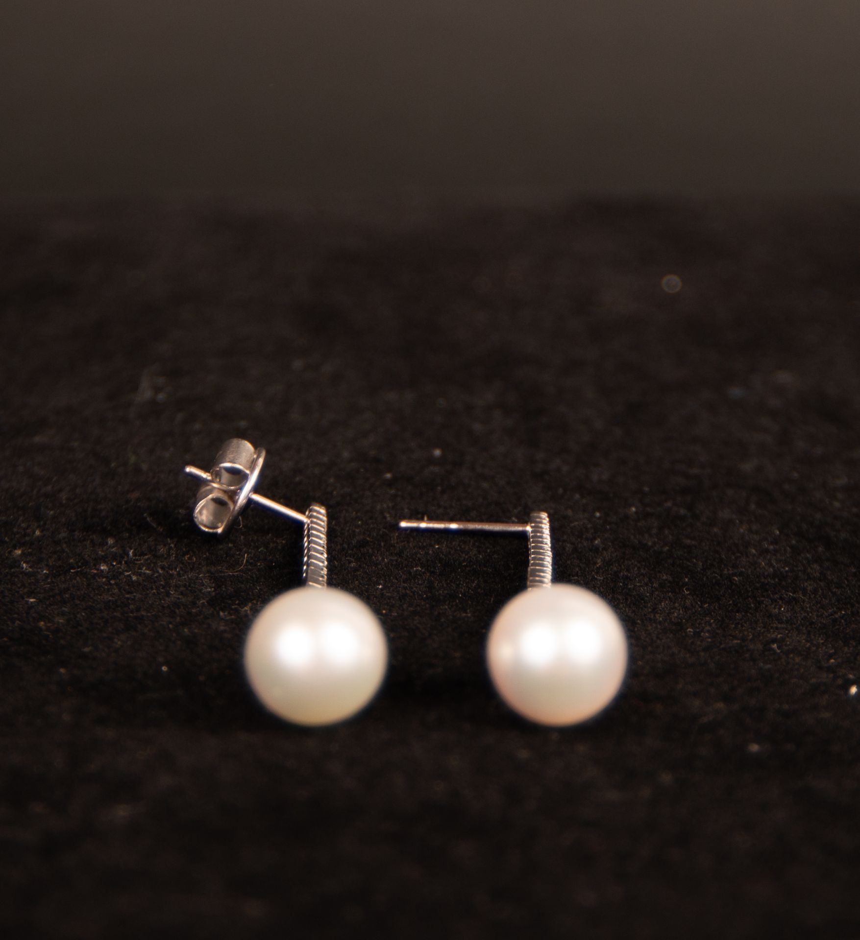 Pair of Earrings with Hanging Pearls - Image 3 of 3