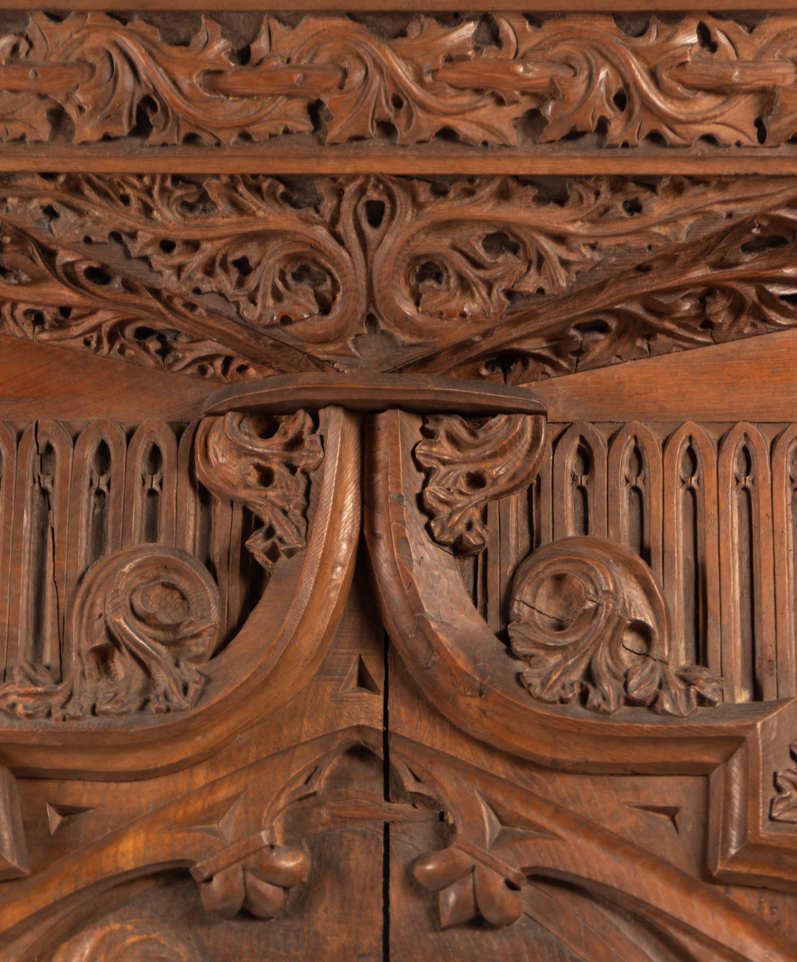 Virgin appearing to a Franciscan Monk, Neo-Gothic Relief in Oak, French school XIX century - Image 5 of 9