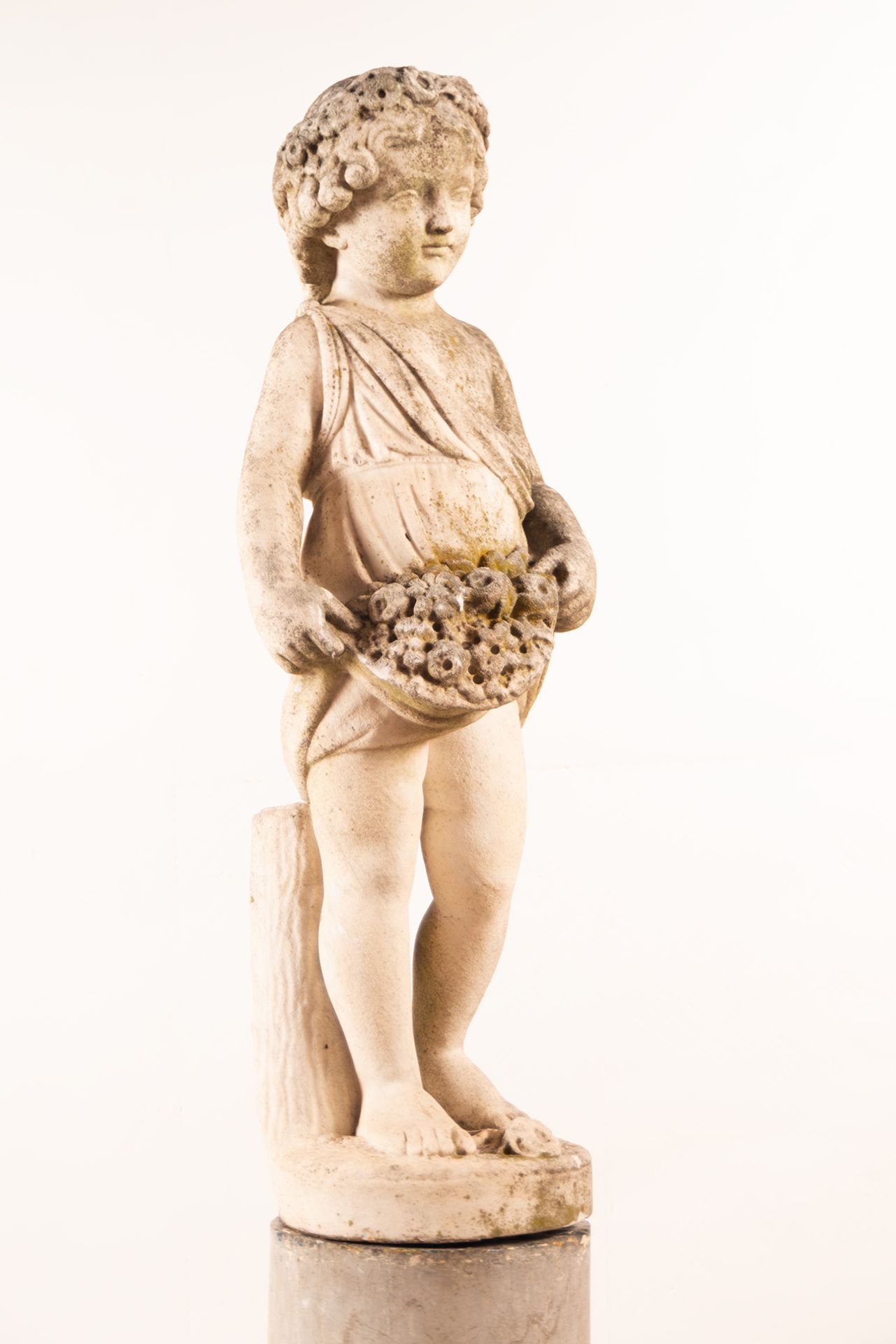 Large Cherub Figure in Marble, France, 18th century - Bild 13 aus 14