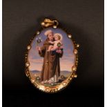 Hair clip in gold, freshwater pearls and enamels of Saint Francis with the Child, 19th century