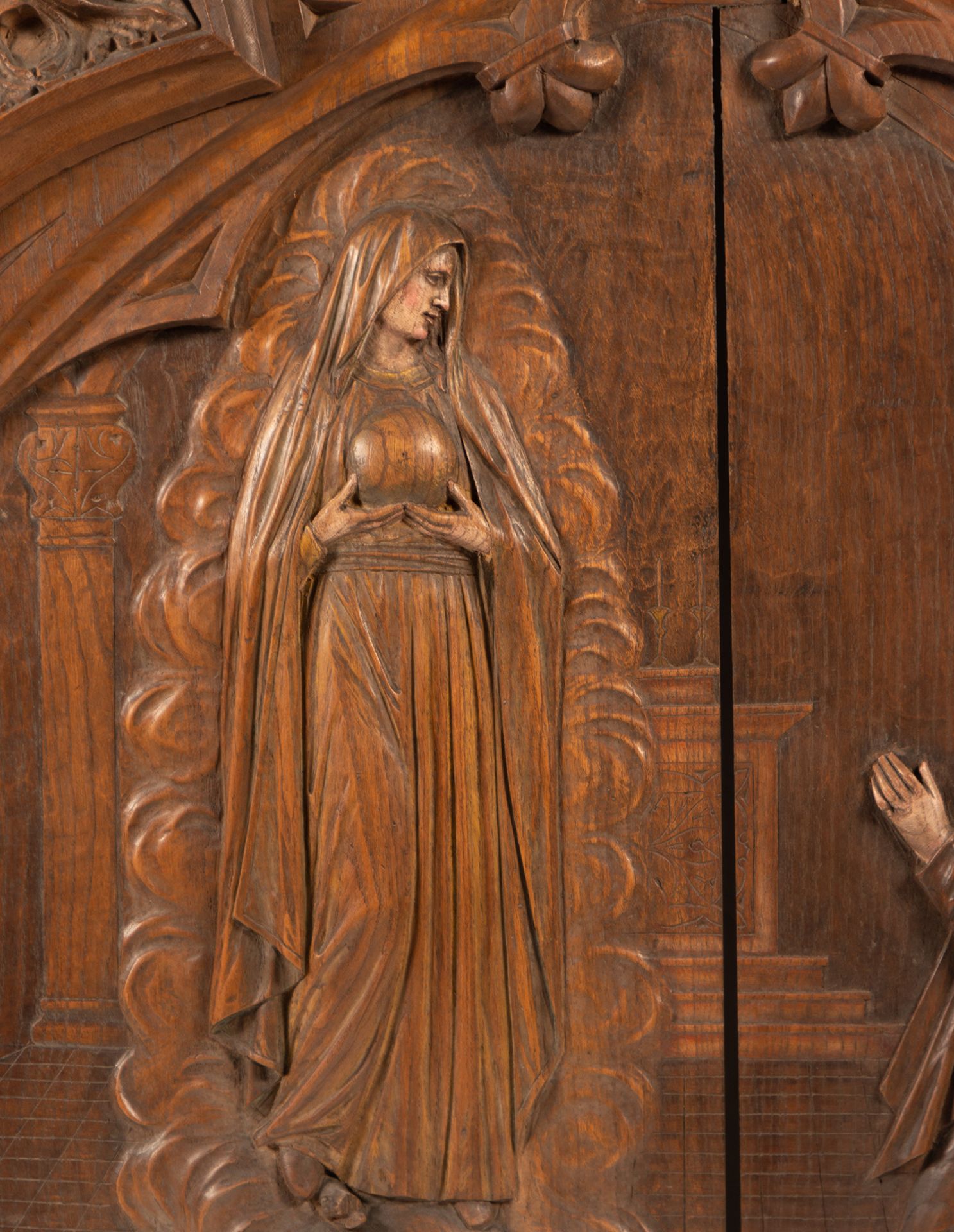 Virgin appearing to a Franciscan Monk, Neo-Gothic Relief in Oak, French school XIX century - Image 4 of 9