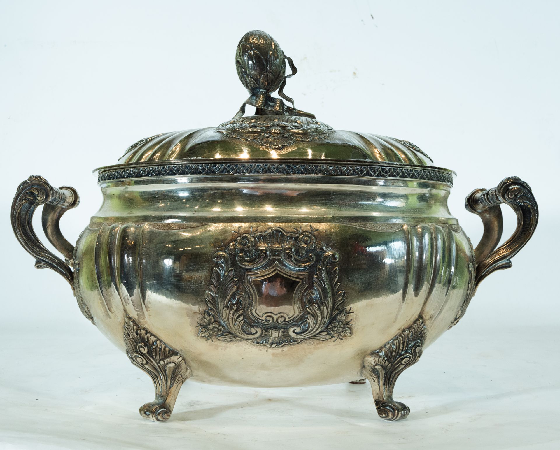 Important tureen in 925 sterling silver, XIX century - Bild 4 aus 5