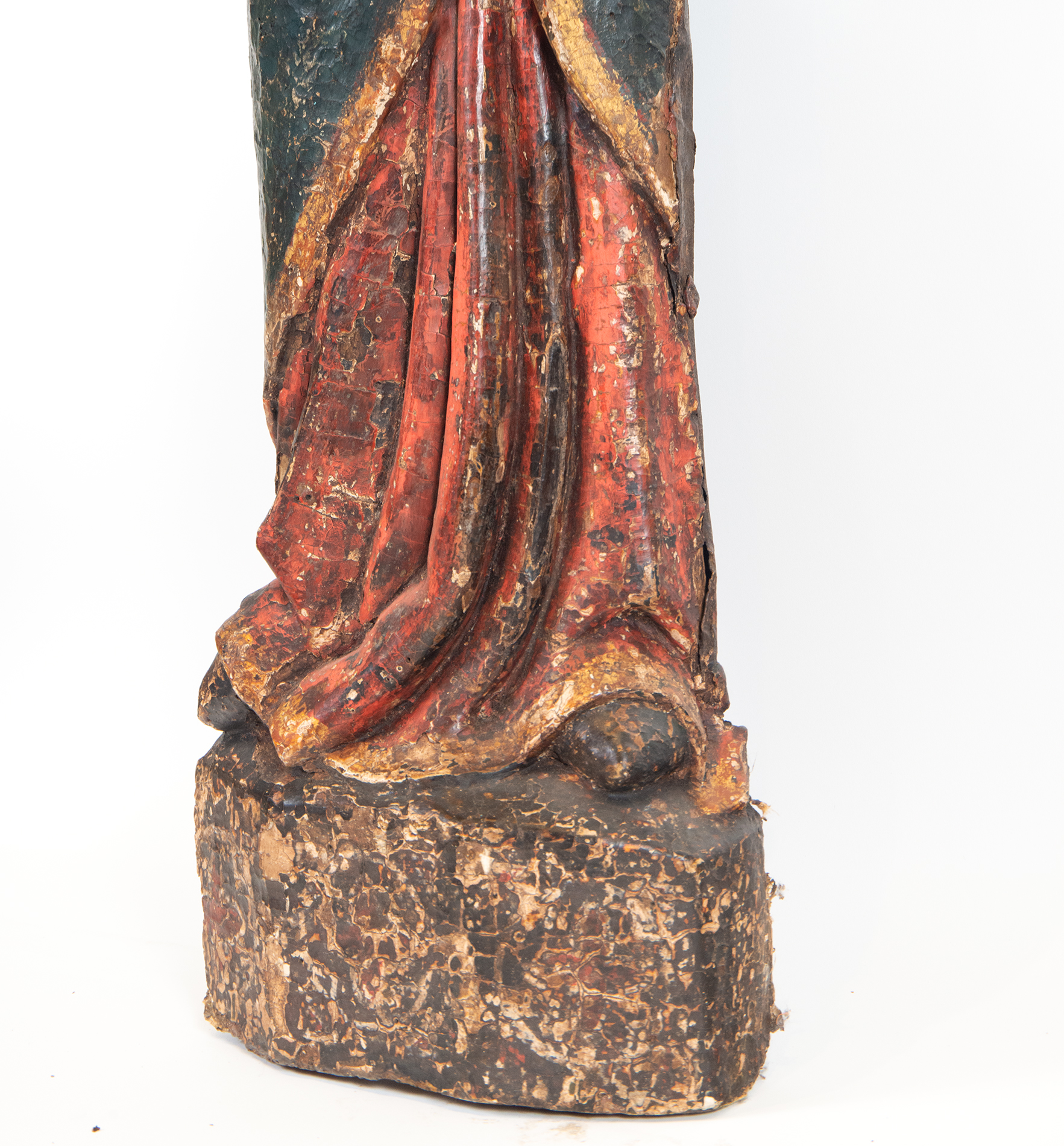Pair of Large Romanesque Carvings representing Mary and Saint John the Evangelist, Romanesque School - Image 18 of 22