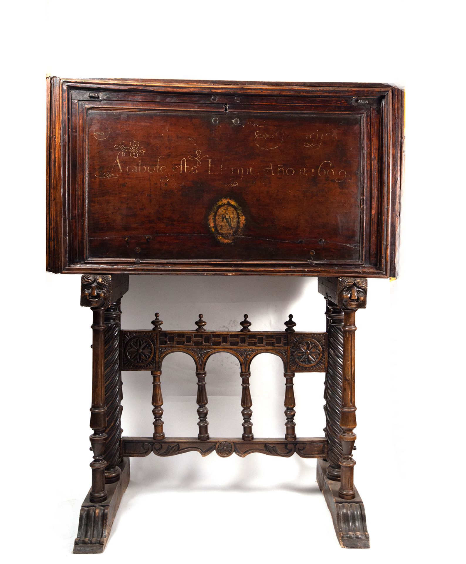 Important Plateresque Cabinet in Walnut, Boxwood and Ebony inlay, late 16th century