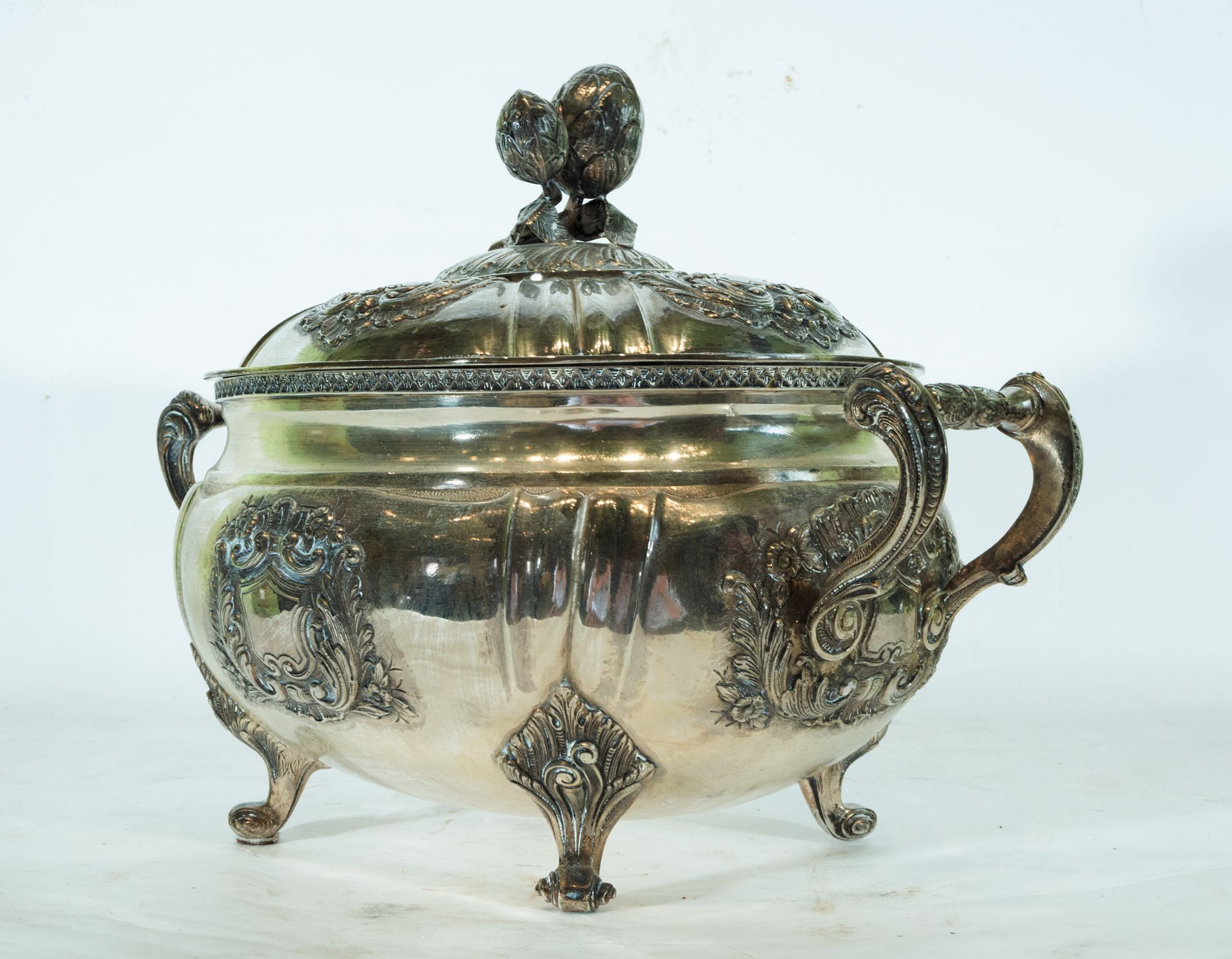 Important tureen in 925 sterling silver, XIX century - Bild 2 aus 5