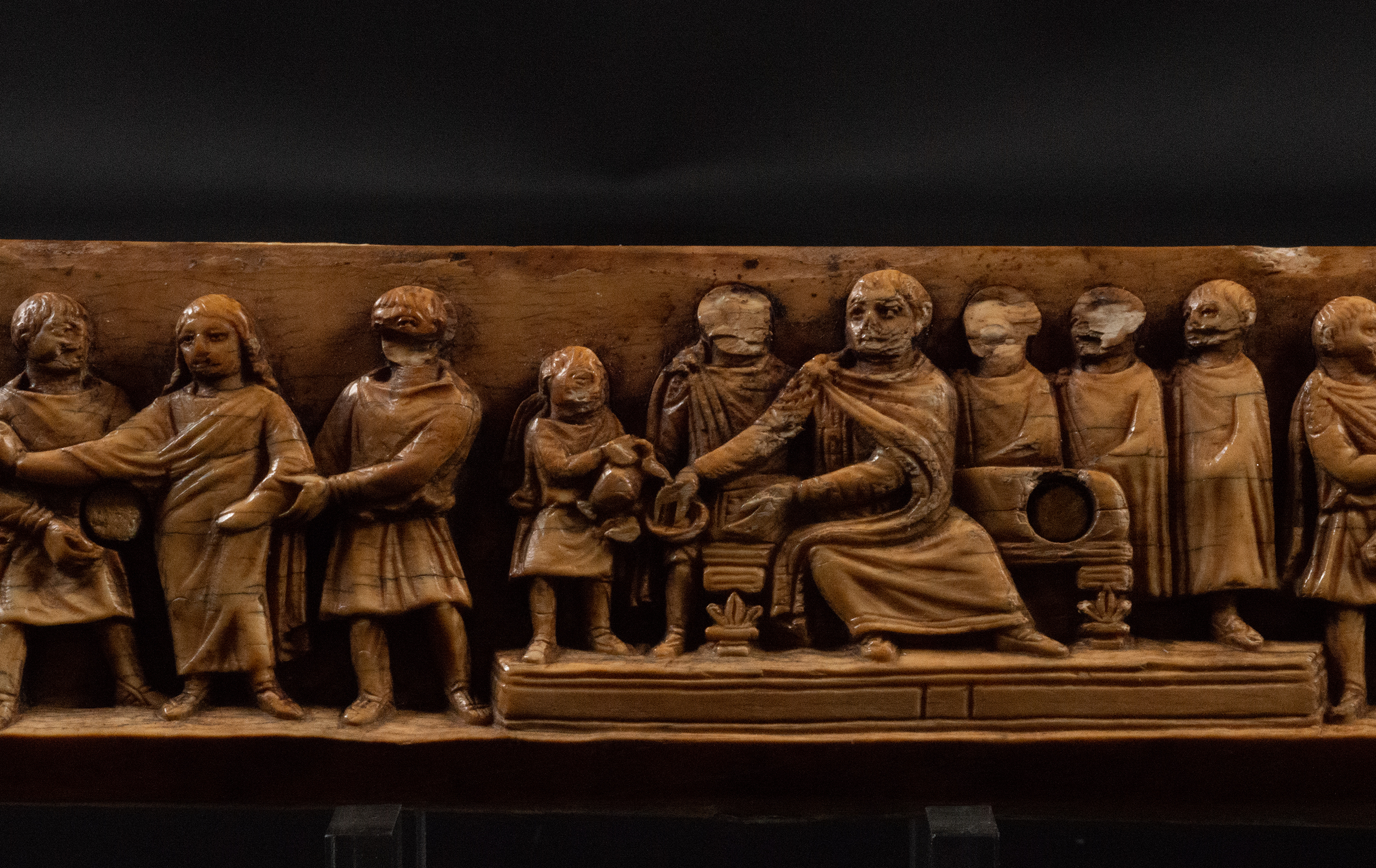 "Pilate Washing his Hands before Christ", exceptional Byzantine ivory relief carving, 13th - 14th ce - Image 3 of 14