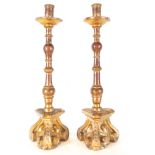 Pair of Torcheres or Baroque Candlesticks in gilded Wood, Portuguese school of the 17th - 18th centu