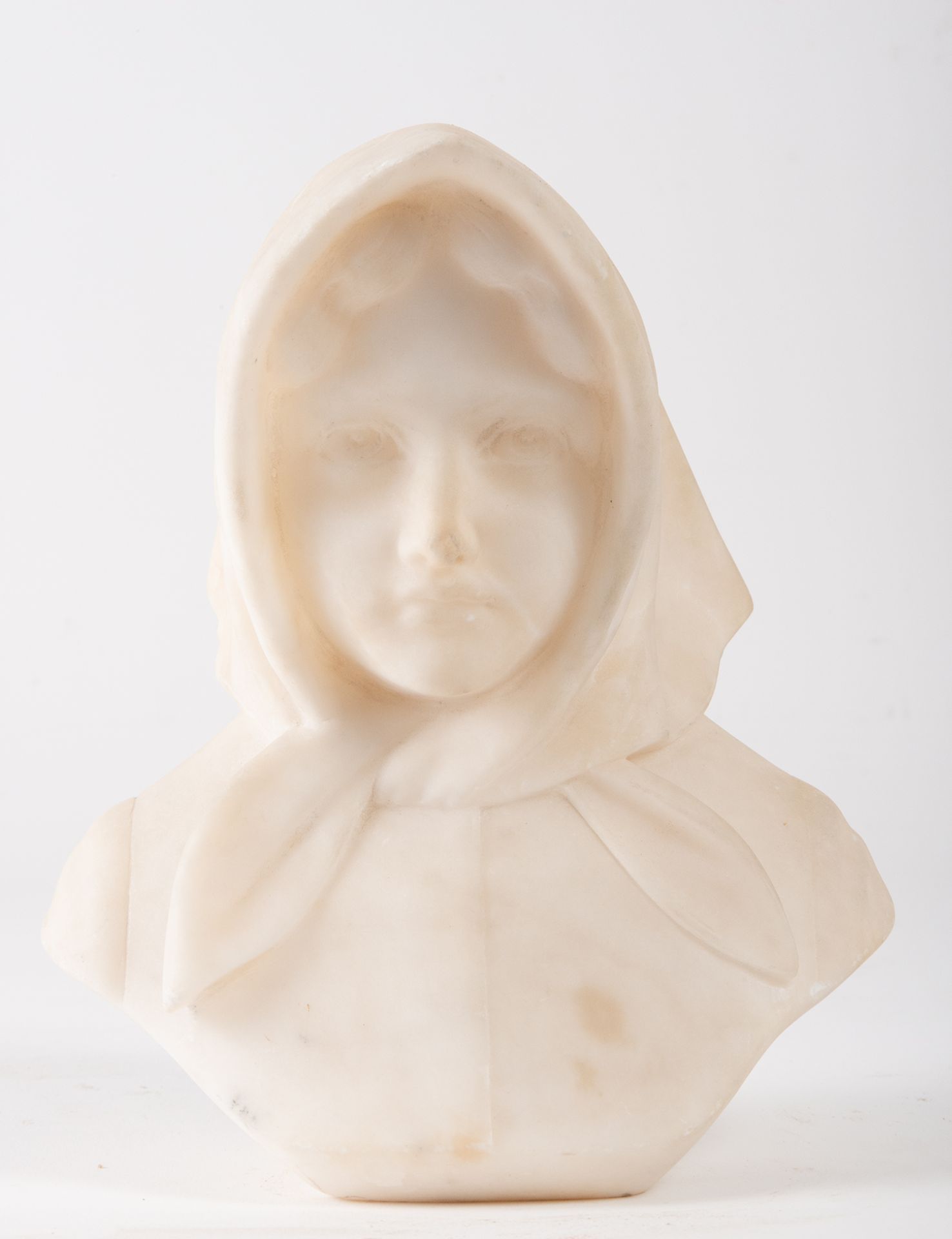 Bust of Shepherdess in Marble, Italian school of the 19th century