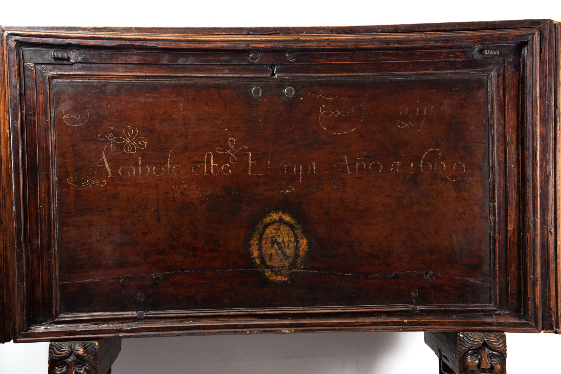 Important Plateresque Cabinet in Walnut, Boxwood and Ebony inlay, late 16th century - Bild 4 aus 6