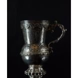 Exceptional jug in solid silver, colonial work of the 18th century