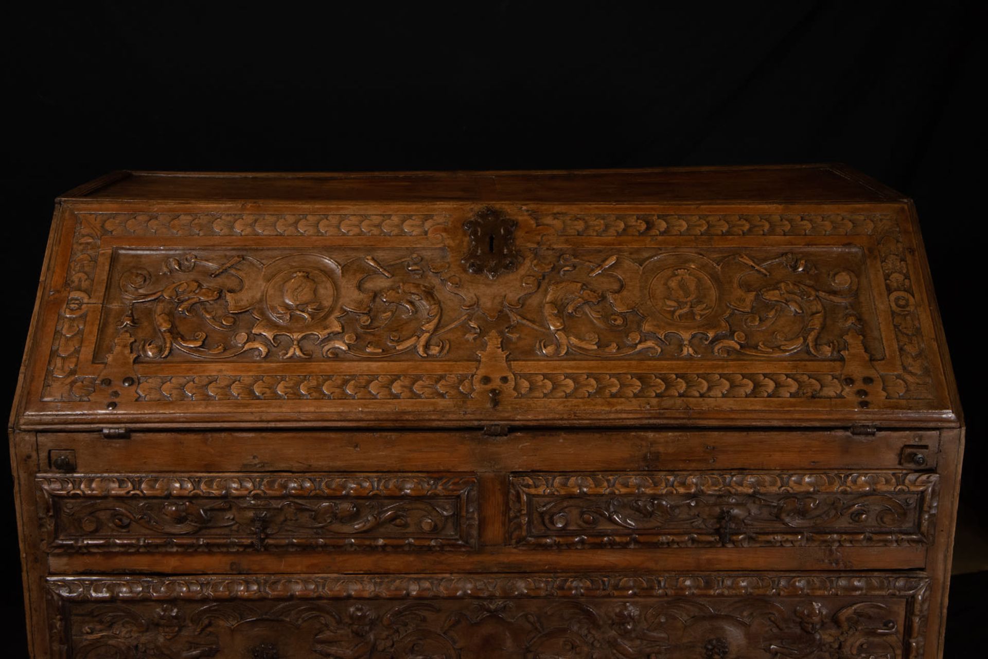 Exceptional Plateresque Desk Cabinet, Spanish Renaissance school of the 16th century - Image 4 of 9