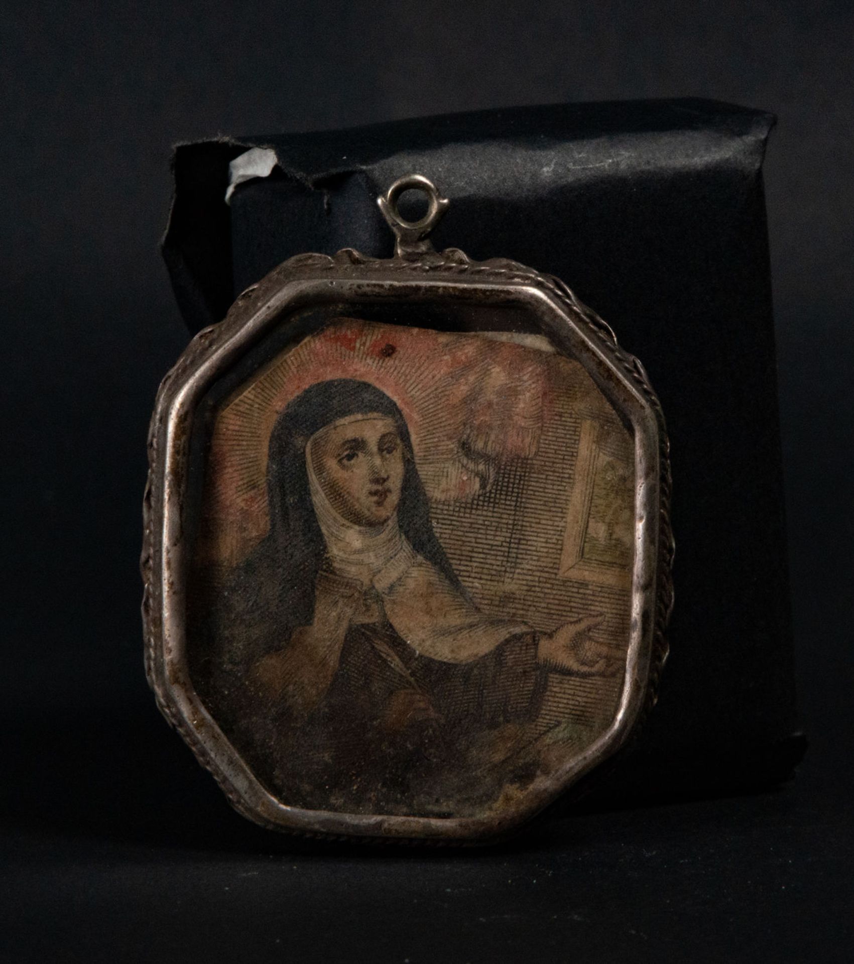 Silver Octagonal Medallion Reliquary with Saint Teresa of çvila, 17th century - Bild 2 aus 3