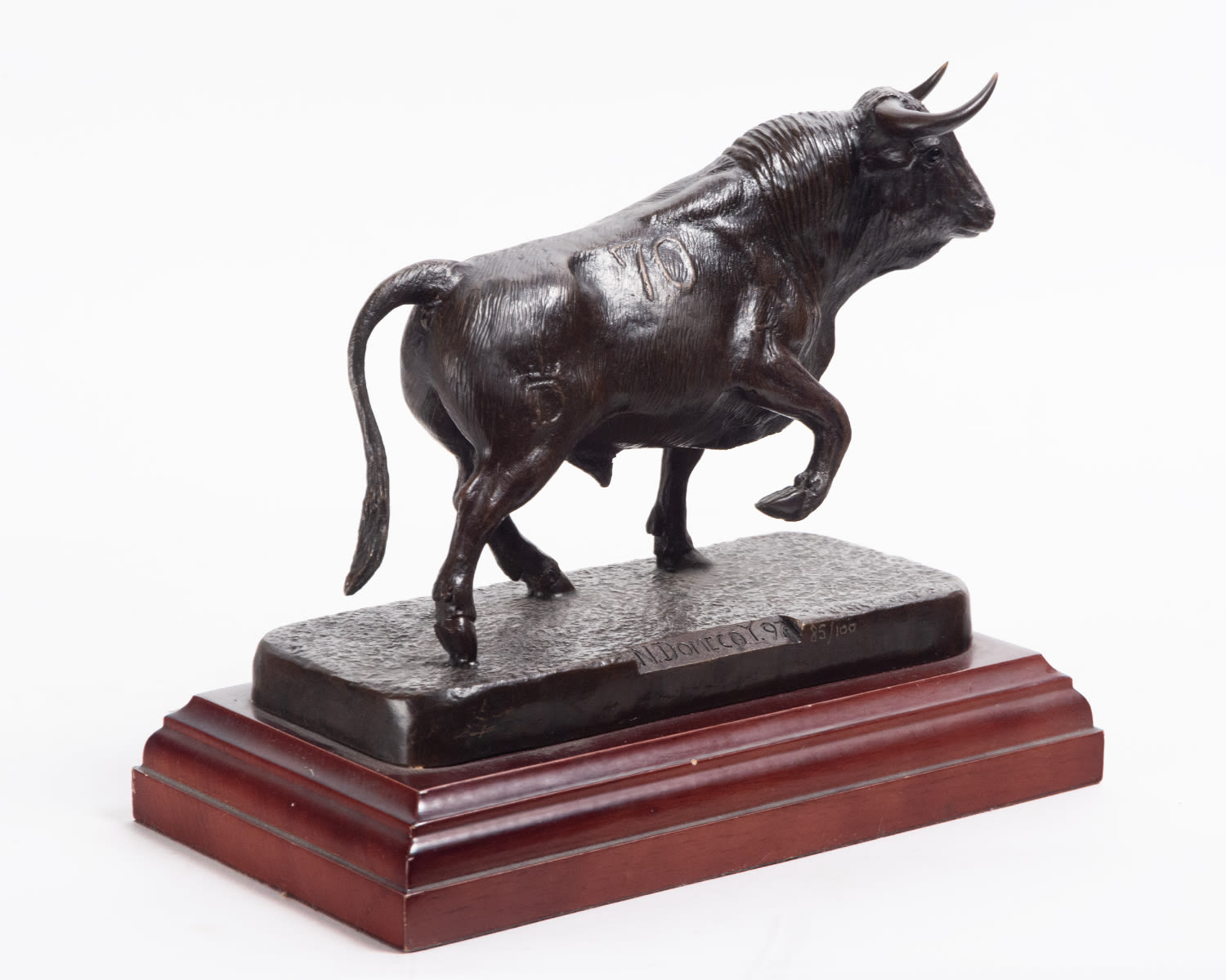 Domecq fighting bull in patinated bronze, 20th century - Image 4 of 5