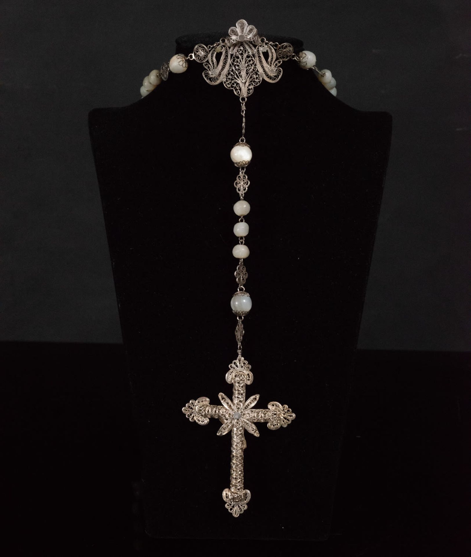 Rare Rosary in Silver Filigree and Mother of Pearl beads, Italy, 19th century