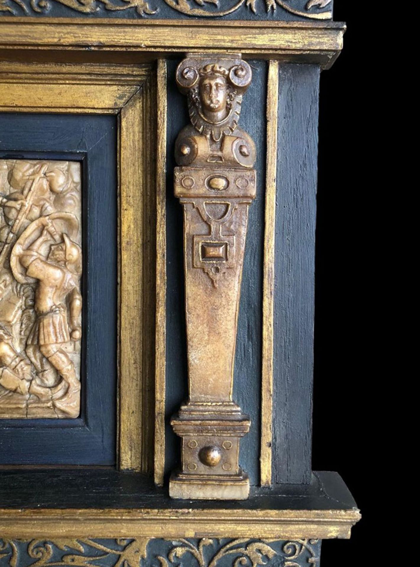 Important altar with two alabaster plaques from Mechelen, 16th century - Image 4 of 9