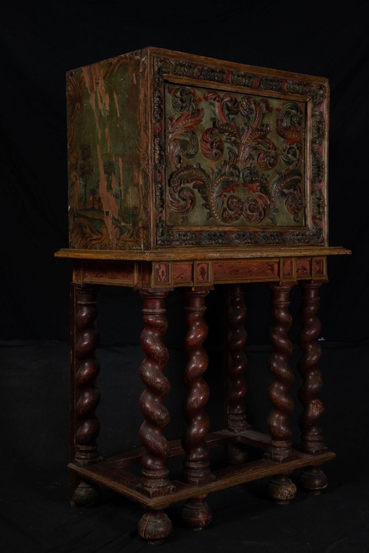 Important Mexican Colonial Cabinet in Polychrome Wood, New Spanish work from the 17th - 18th century - Bild 8 aus 9