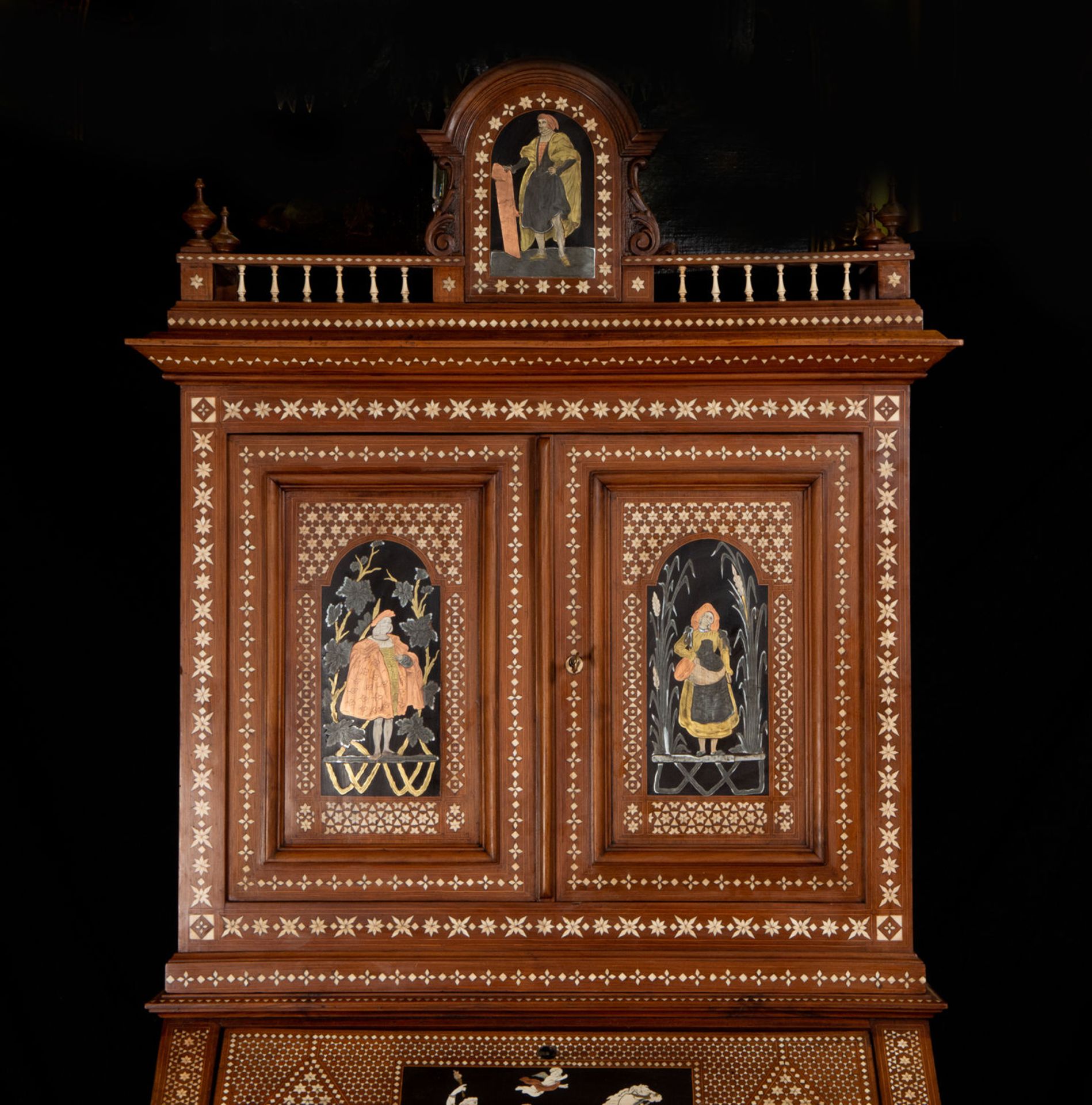 Piedmontese Cupboard in wood and Bone inlays, 19th century Italian work - Image 6 of 10