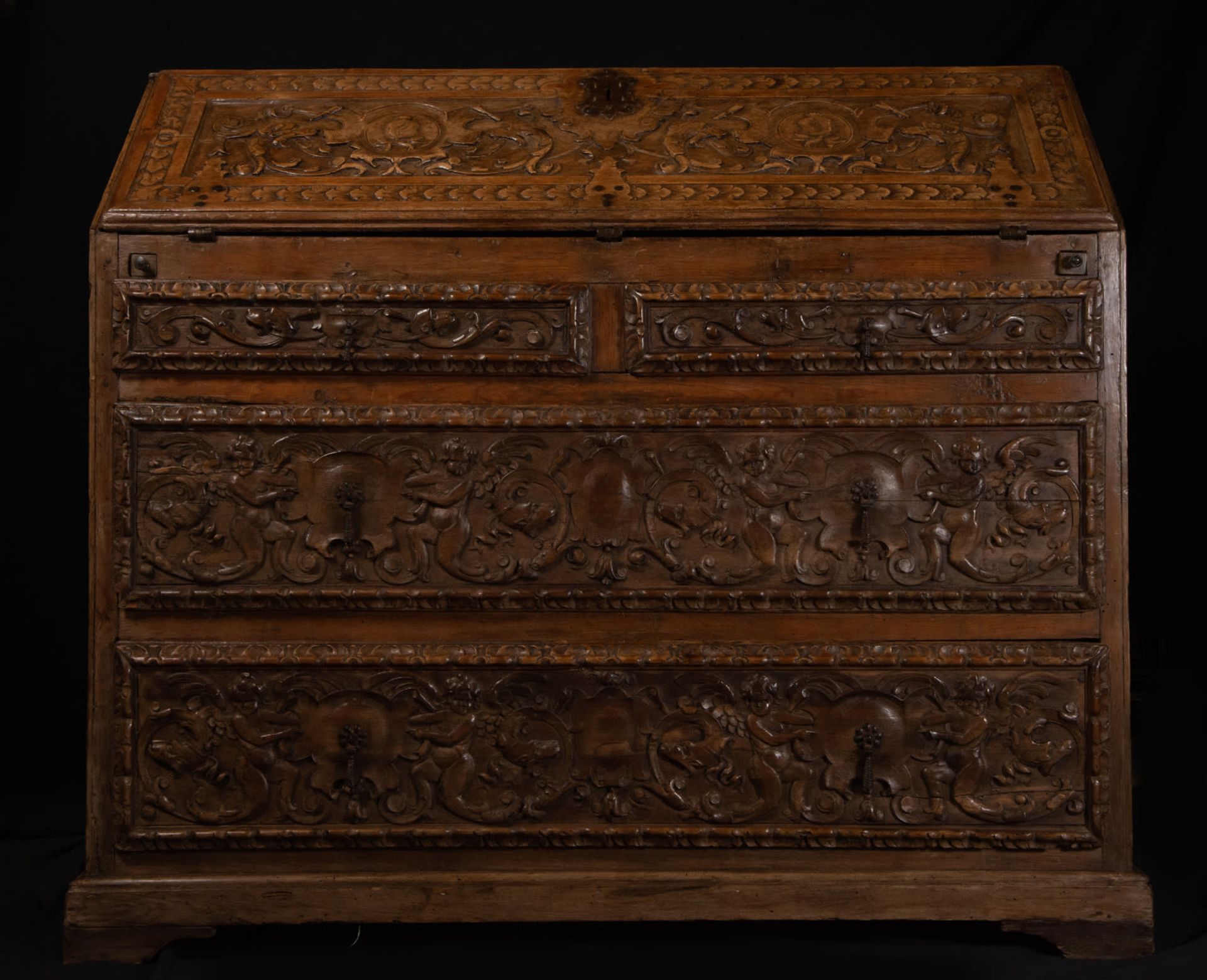 Exceptional Plateresque Desk Cabinet, Spanish Renaissance school of the 16th century - Image 2 of 9