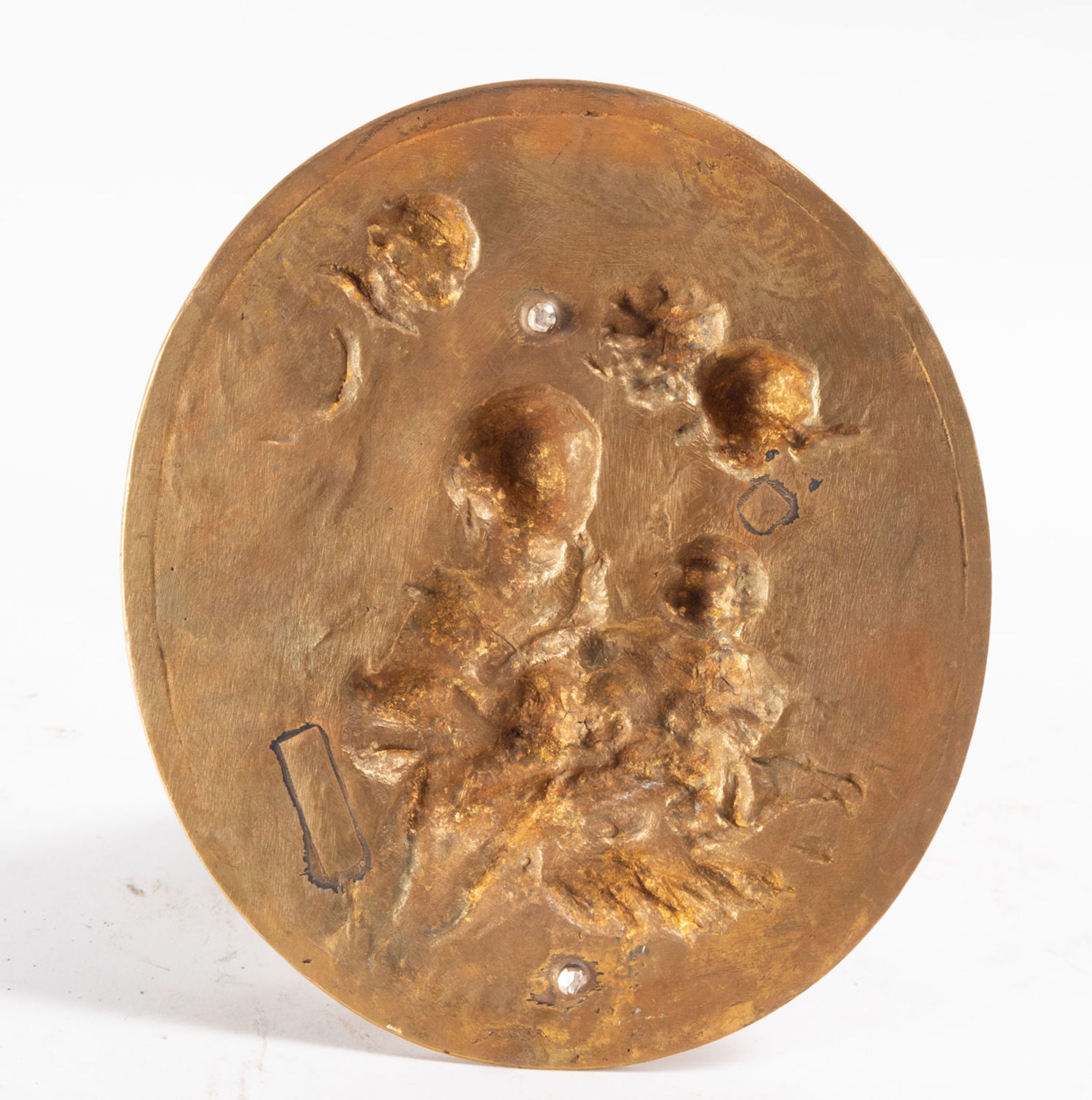 Gilded Embossed Bronze Oval Mercury representing Madonna with Child, Italian school of the 18th cent - Bild 6 aus 6