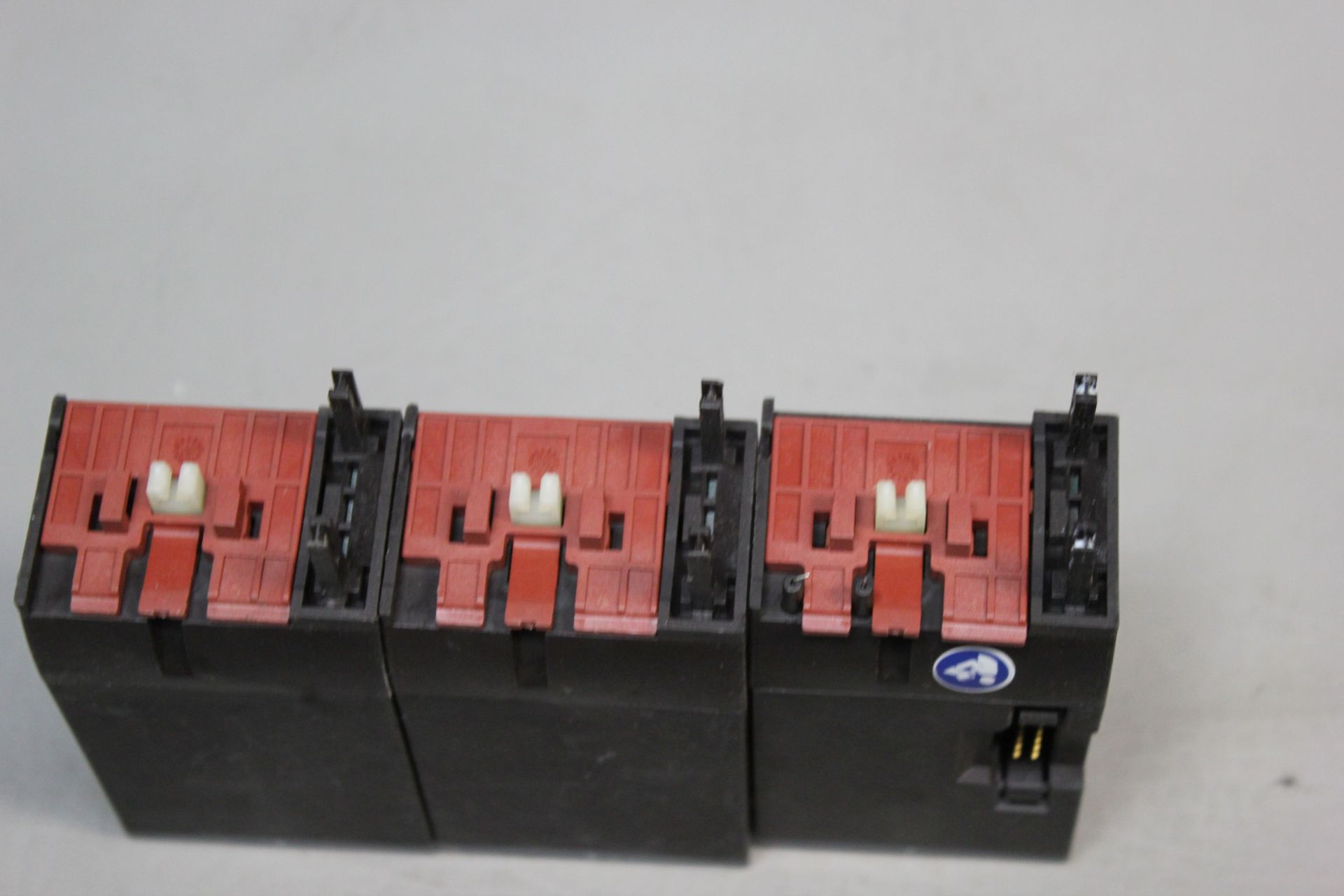 LOT OF SIEMENS AUX SWITCH, RELAY, FUNCTION MODULES - Image 3 of 4