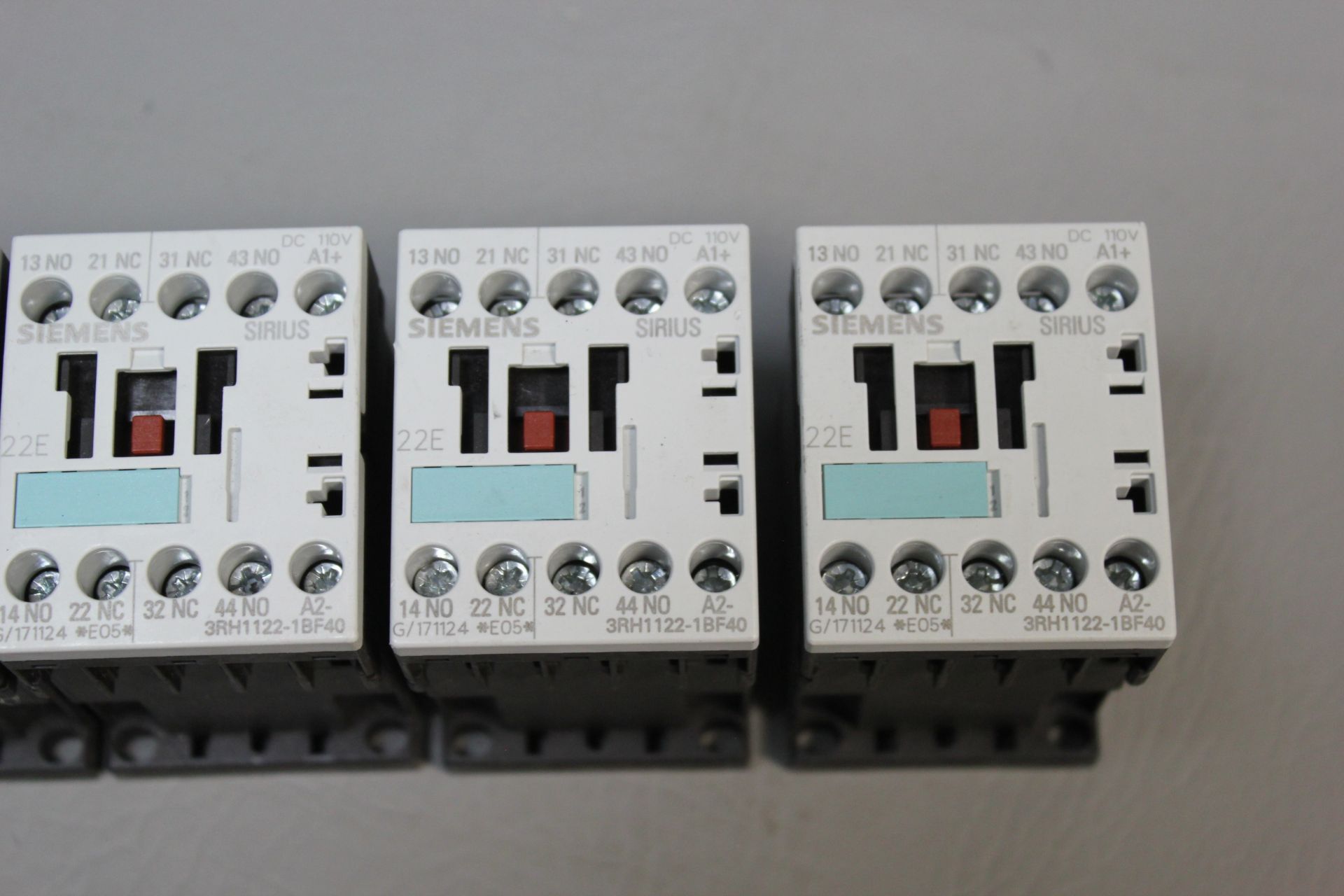 LOT OF 5 SIEMENS CONTACTORS - Image 3 of 4