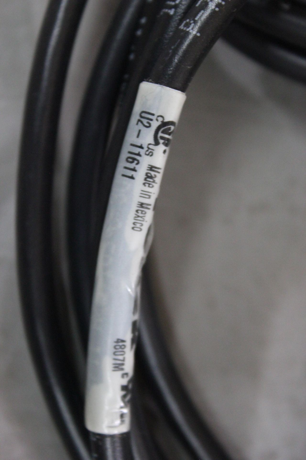 LOT OF TURCK CABLES - Image 2 of 3
