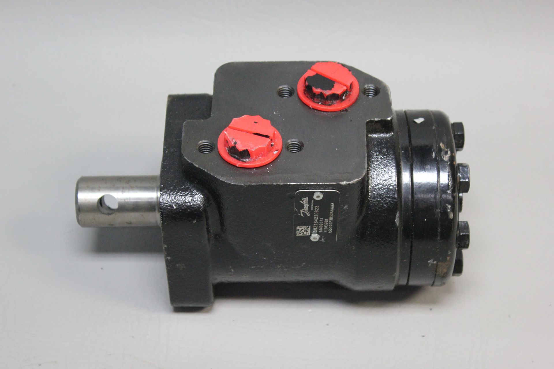 NEW DANFOSS HYDRAULIC MOTOR