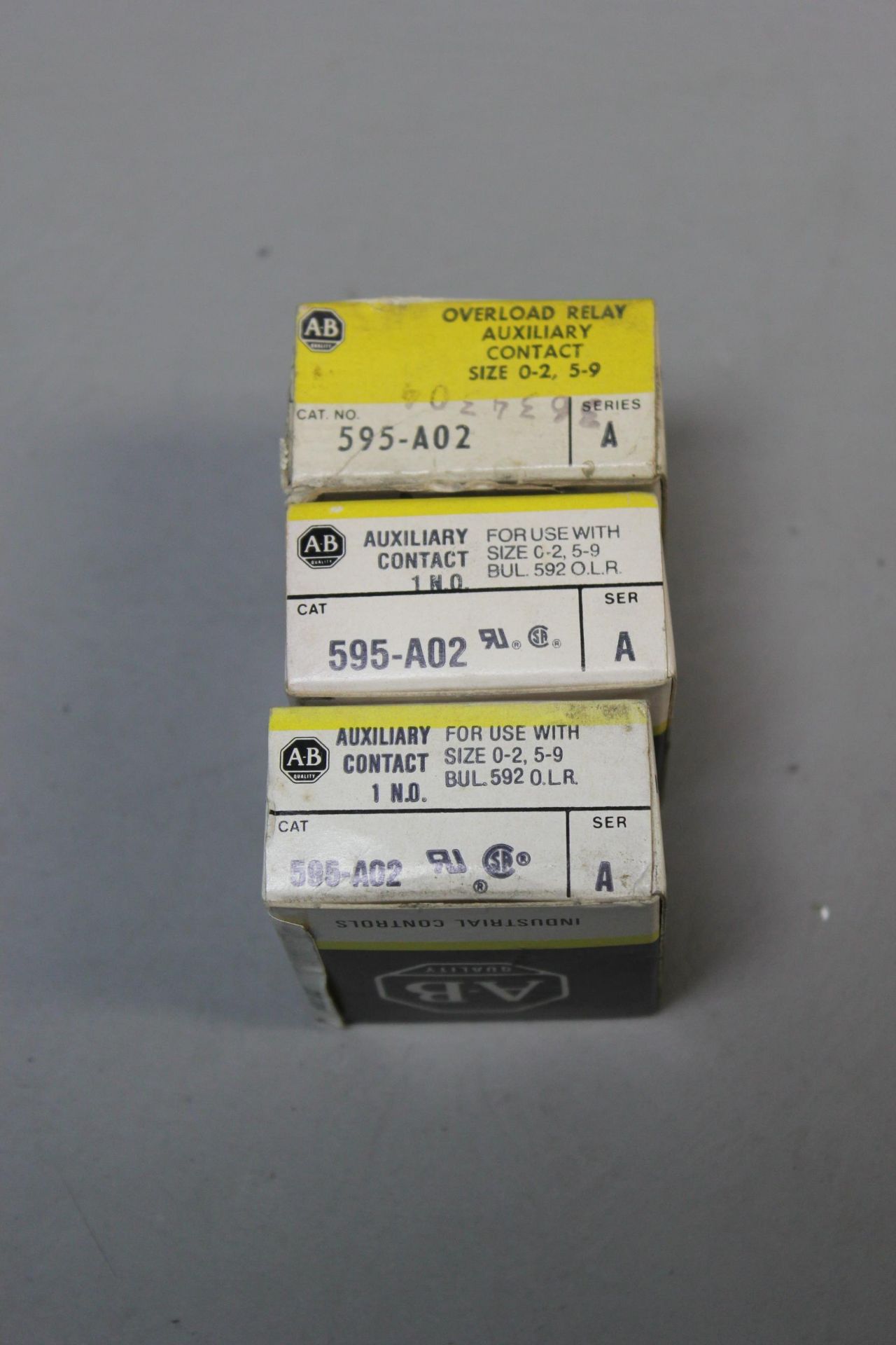 LOT OF NEW ALLEN BRADLEY AUXILIARY CONTACTS