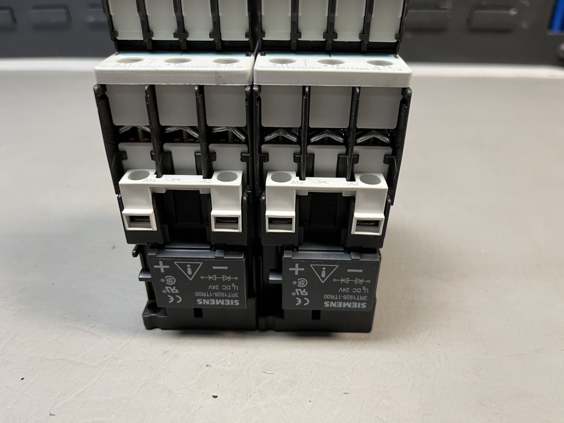 2 Siemens AC contactors - Image 2 of 4