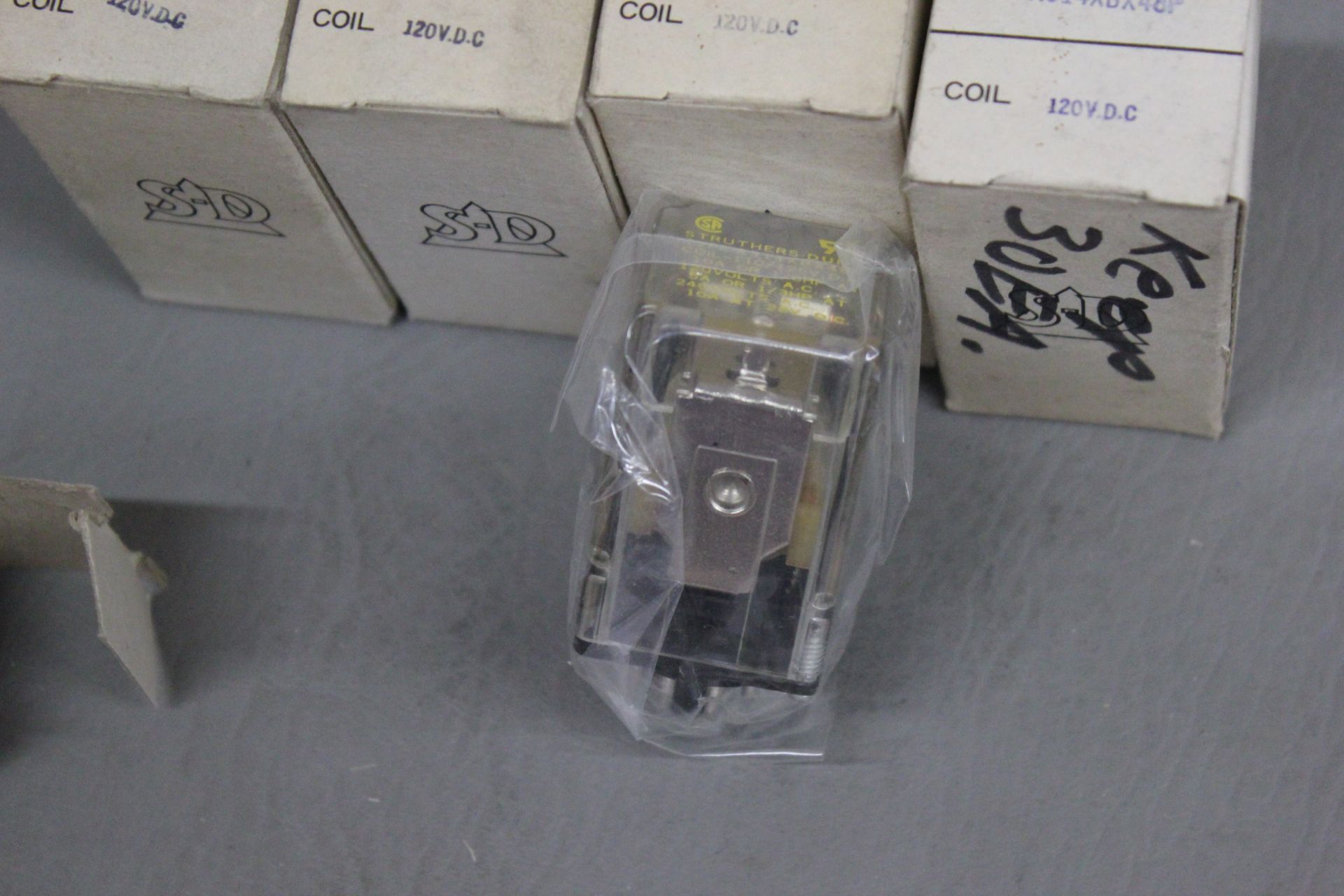 LOT OF NEW STRUTHERS DUNN 120VDC RELAYS - Image 4 of 6