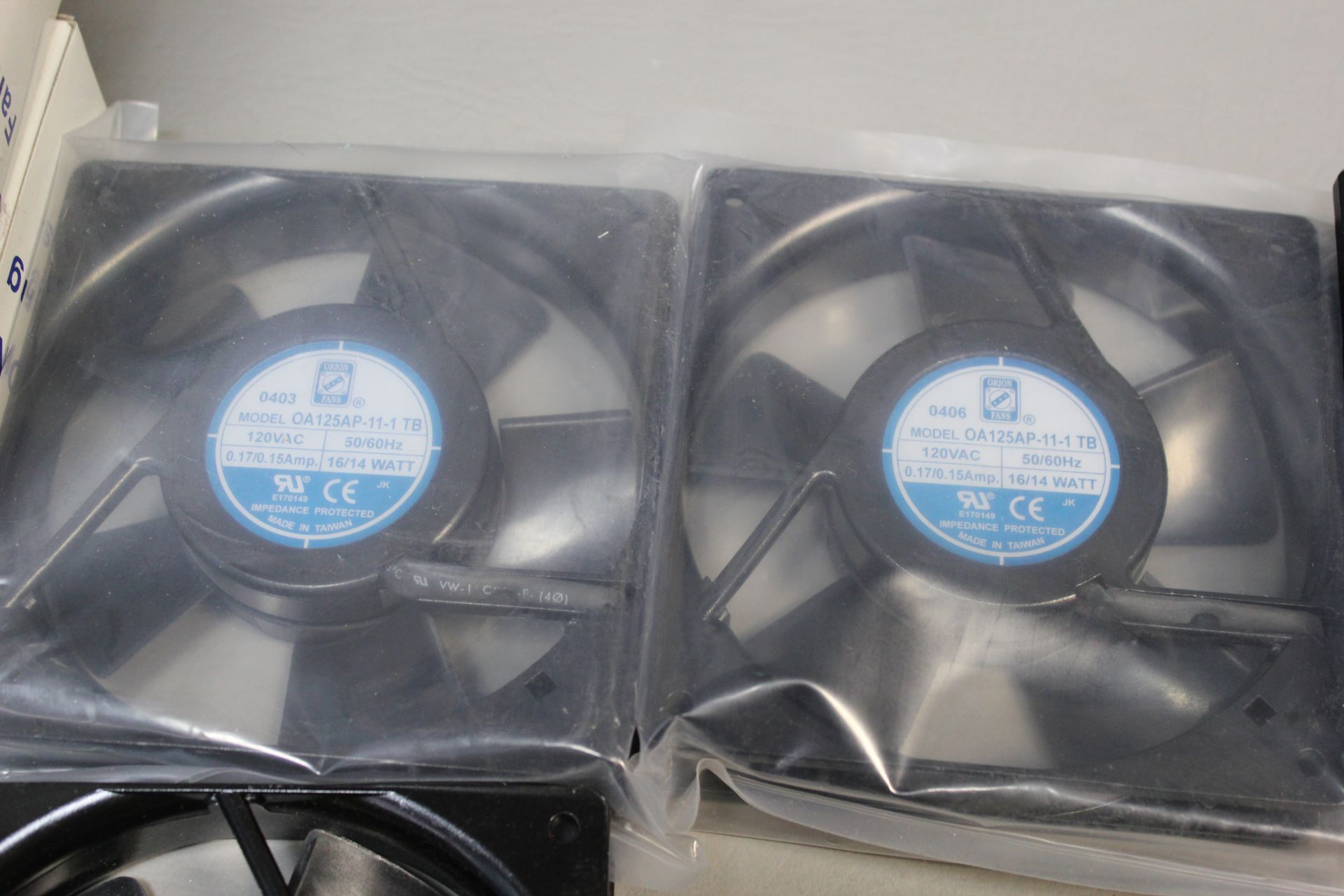 LOT OF NEW & UNUSED SANYO DENKI/ORION FANS & PARTS - Image 4 of 11