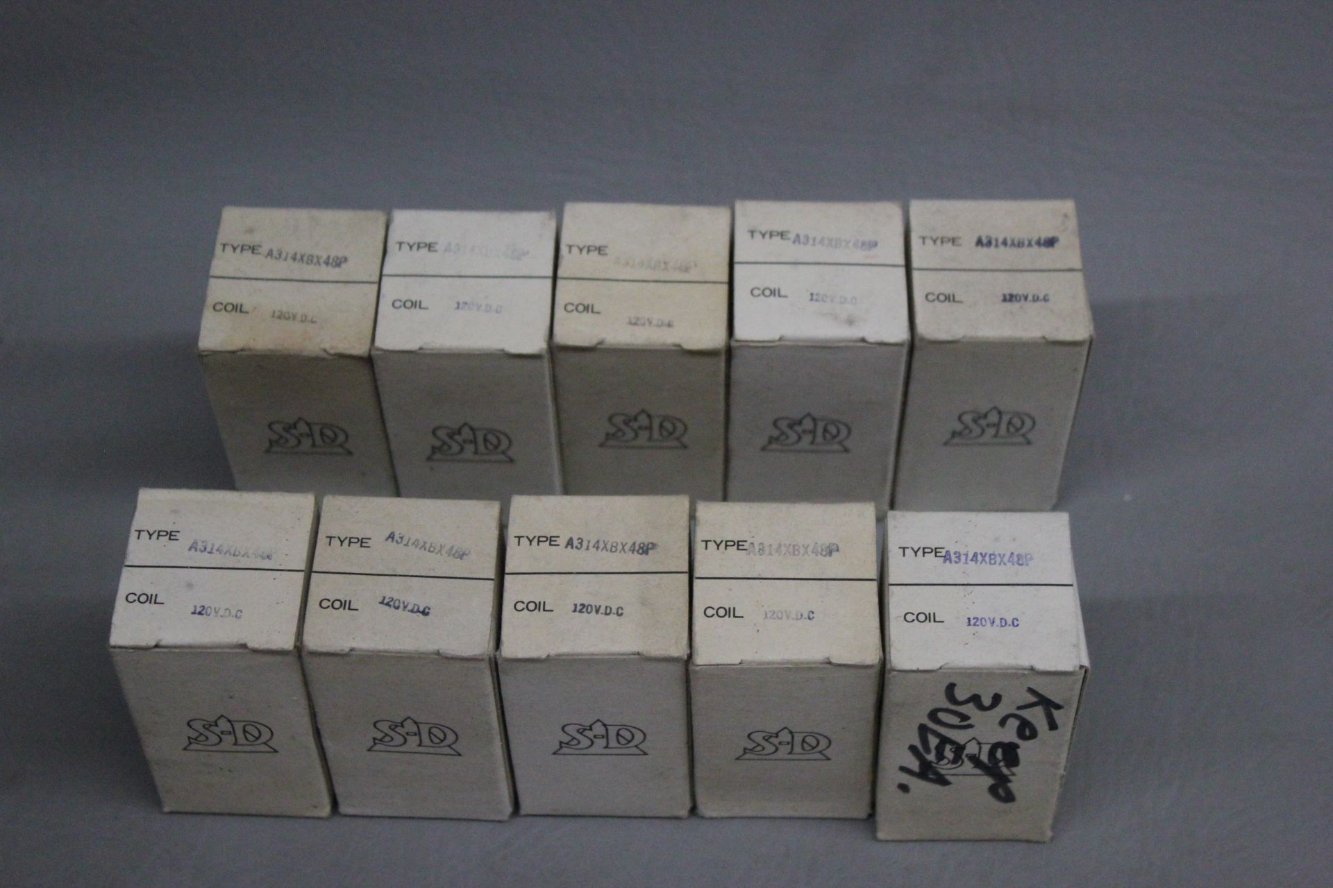 LOT OF NEW STRUTHERS DUNN 120VDC RELAYS