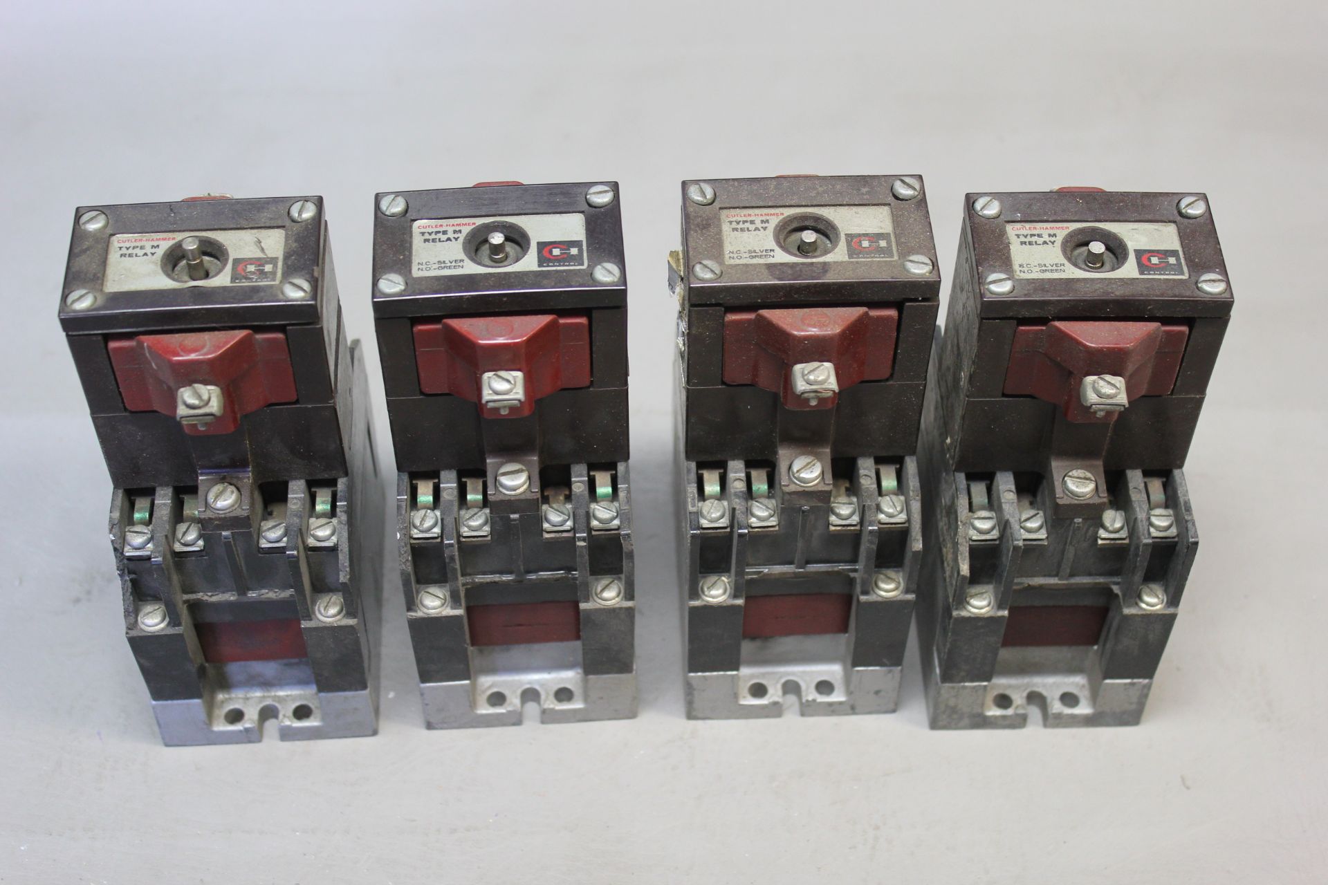 LOT OF CUTLER HAMMER TYPE M LATCHED RELAYS